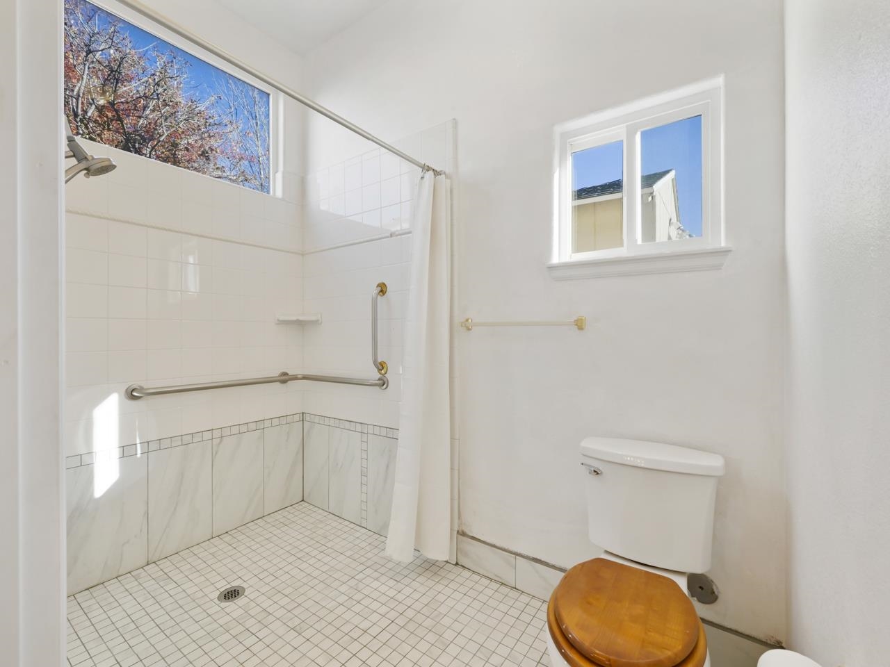 410 Comstock Drive Property Photo 16