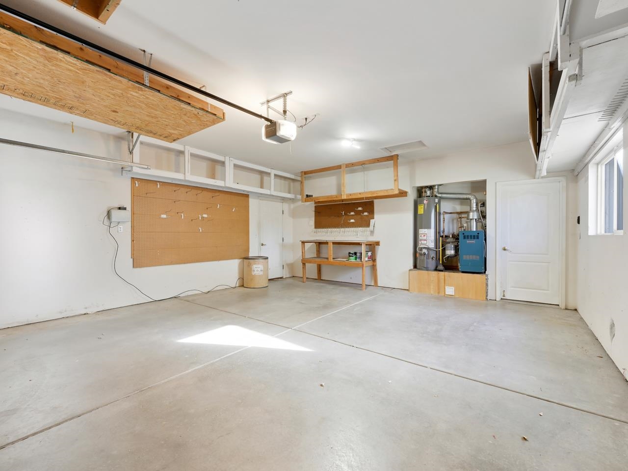 410 Comstock Drive Property Photo 23