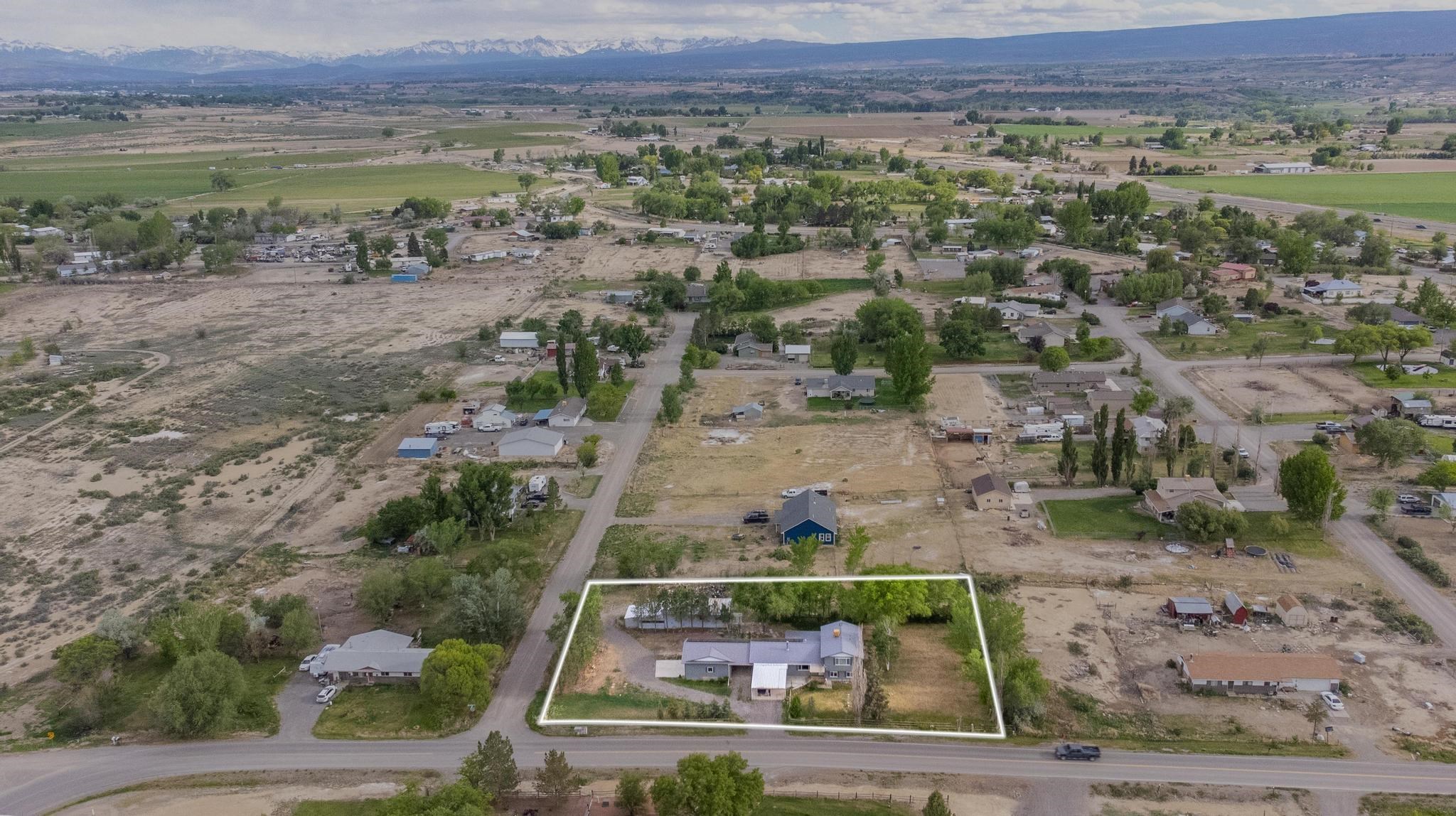 60918 Gunnison Avenue Property Photo 11