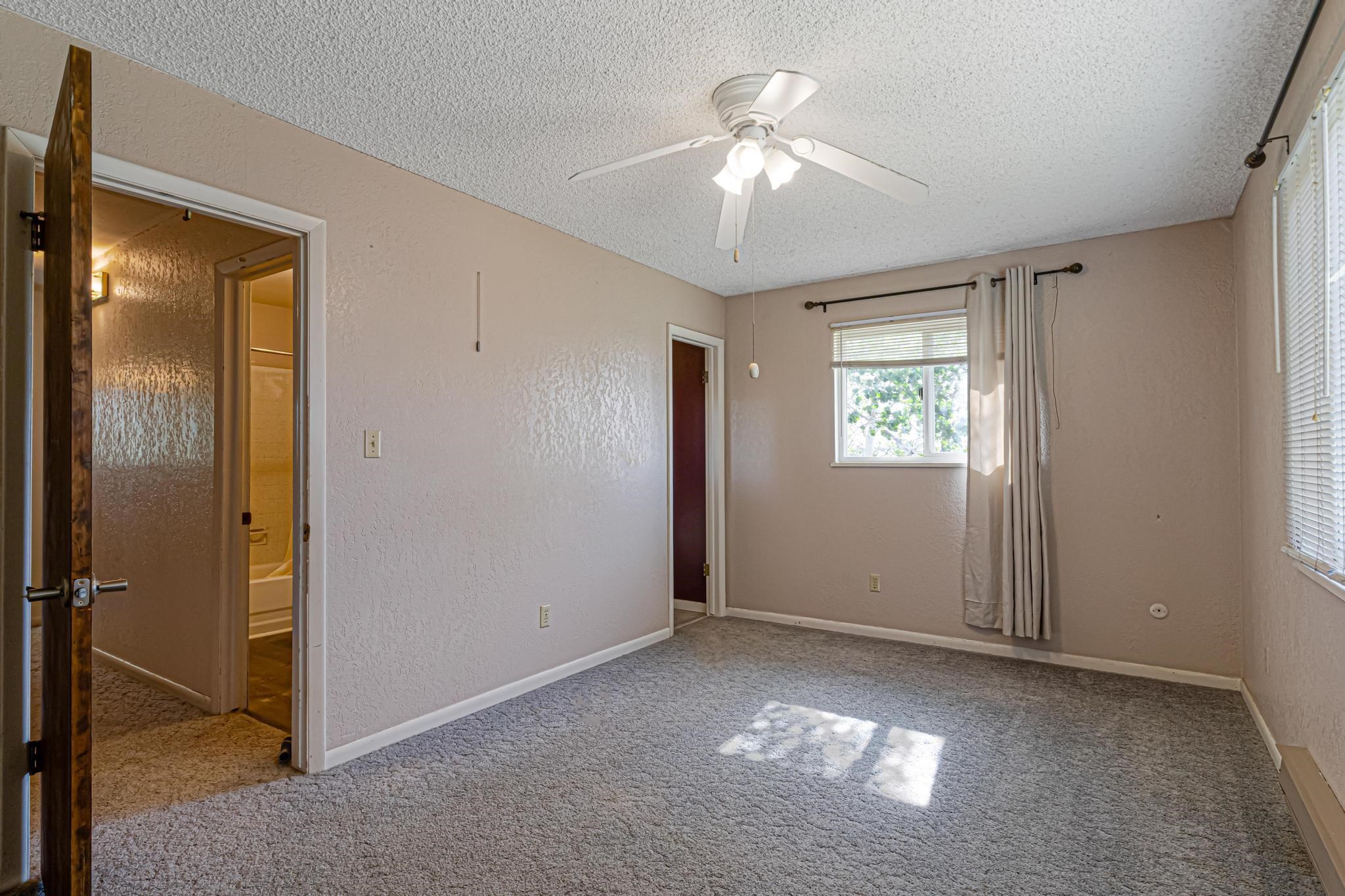 60918 Gunnison Avenue Property Photo 28