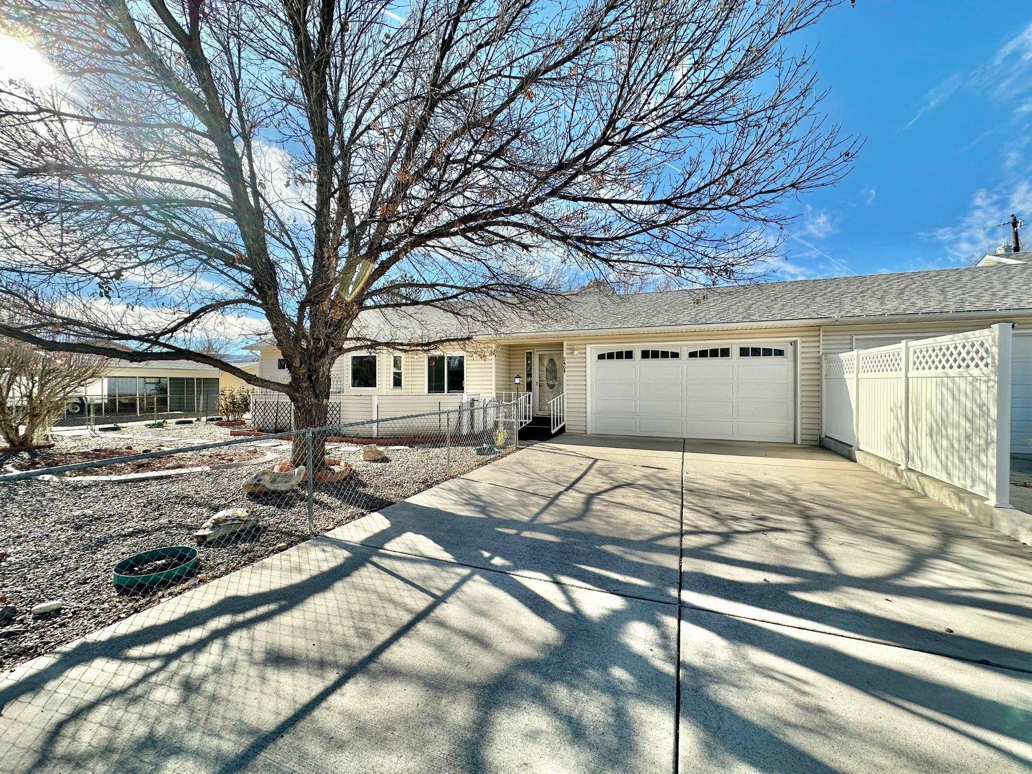 249 Abraham Avenue Property Photo 1
