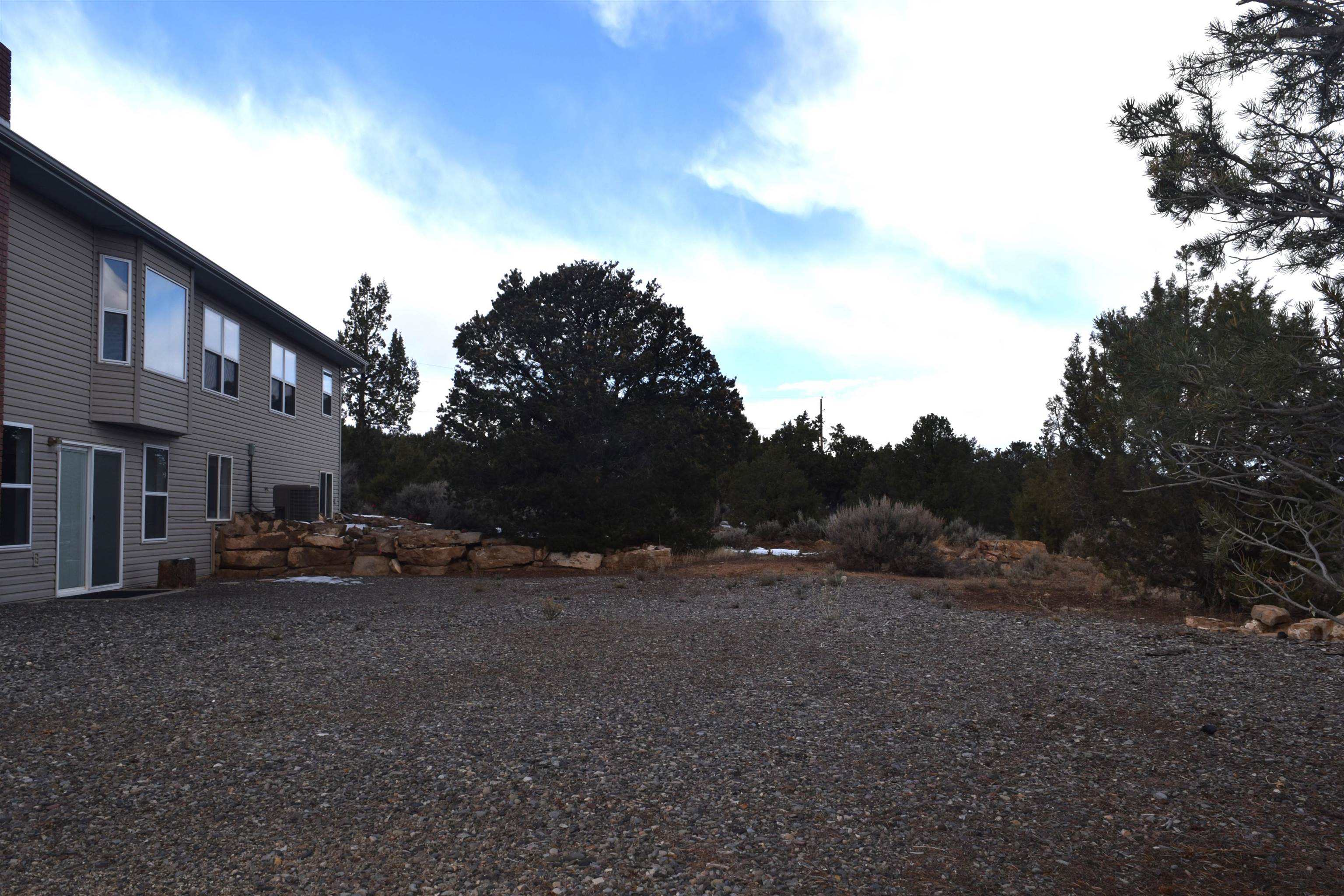 501 Shana Lane Property Photo 4