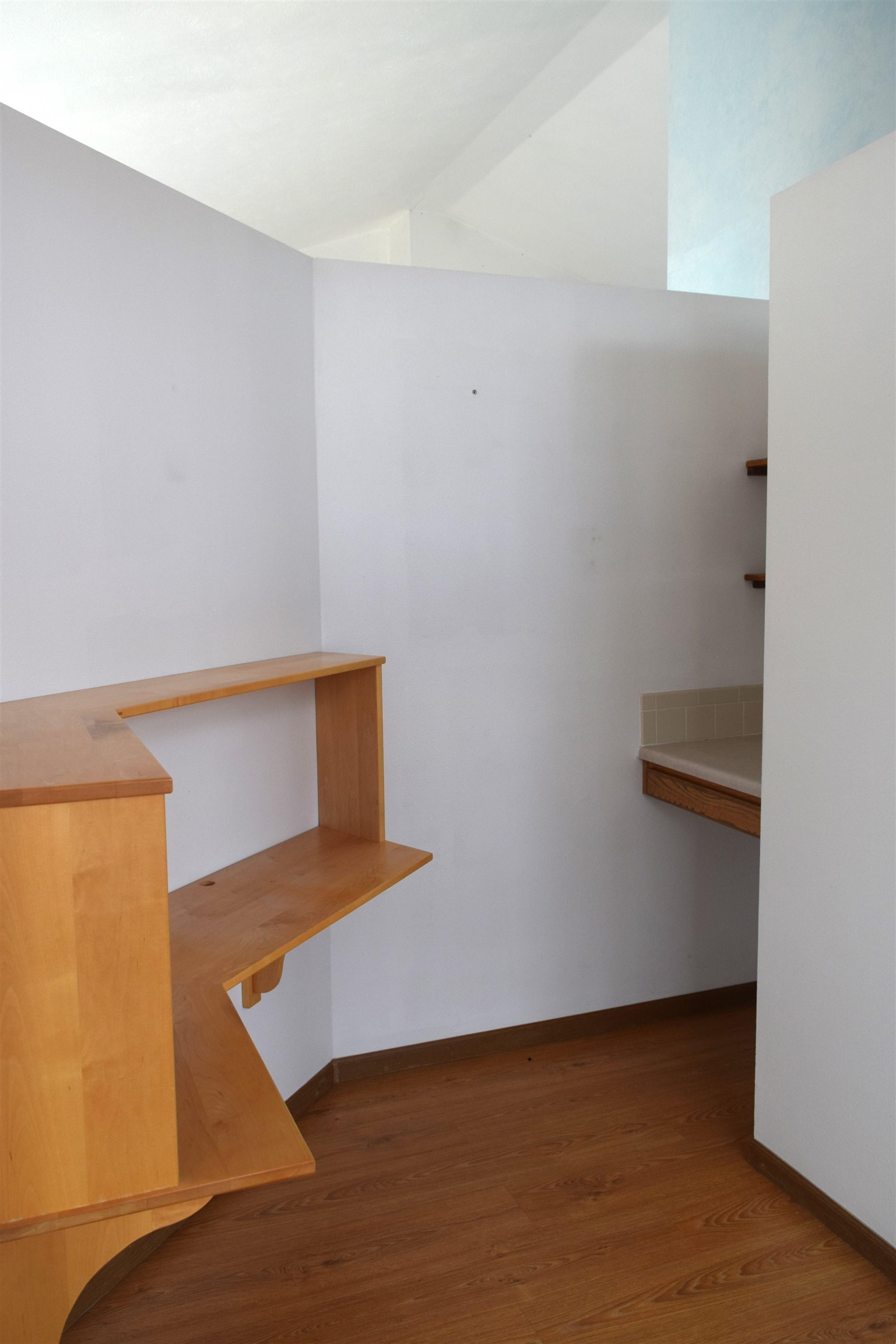 501 Shana Lane Property Photo 9