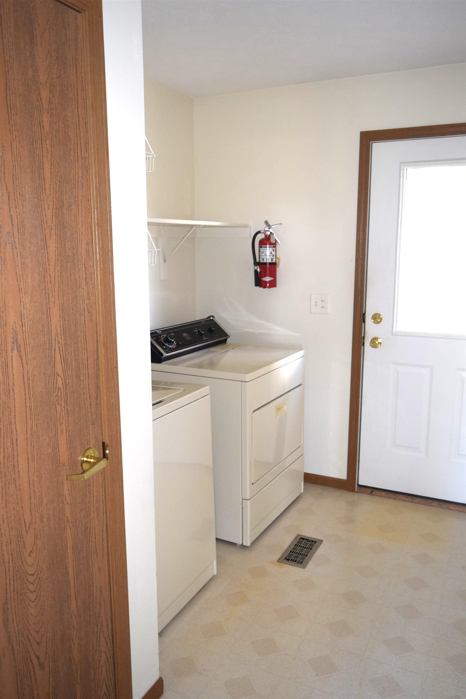 501 Shana Lane Property Photo 13
