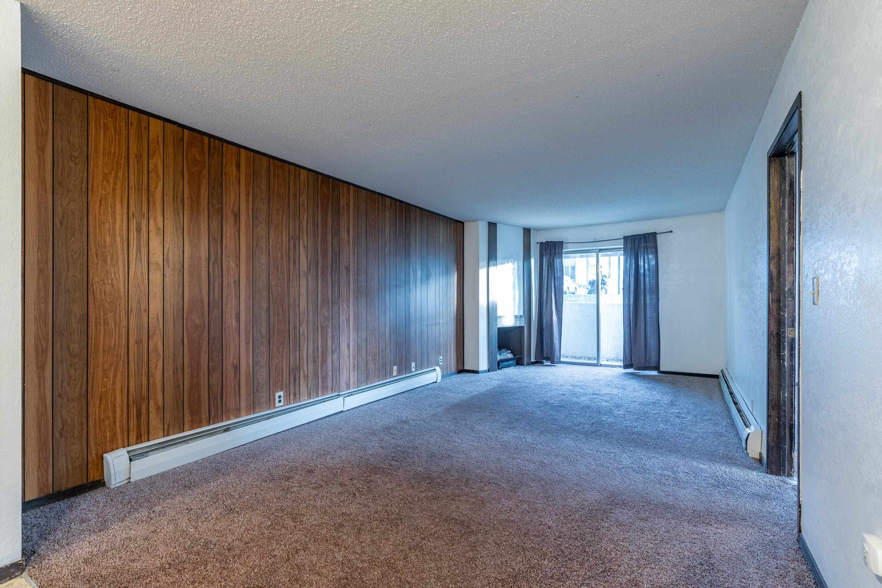 3150 Lakeside Drive Property Photo 4