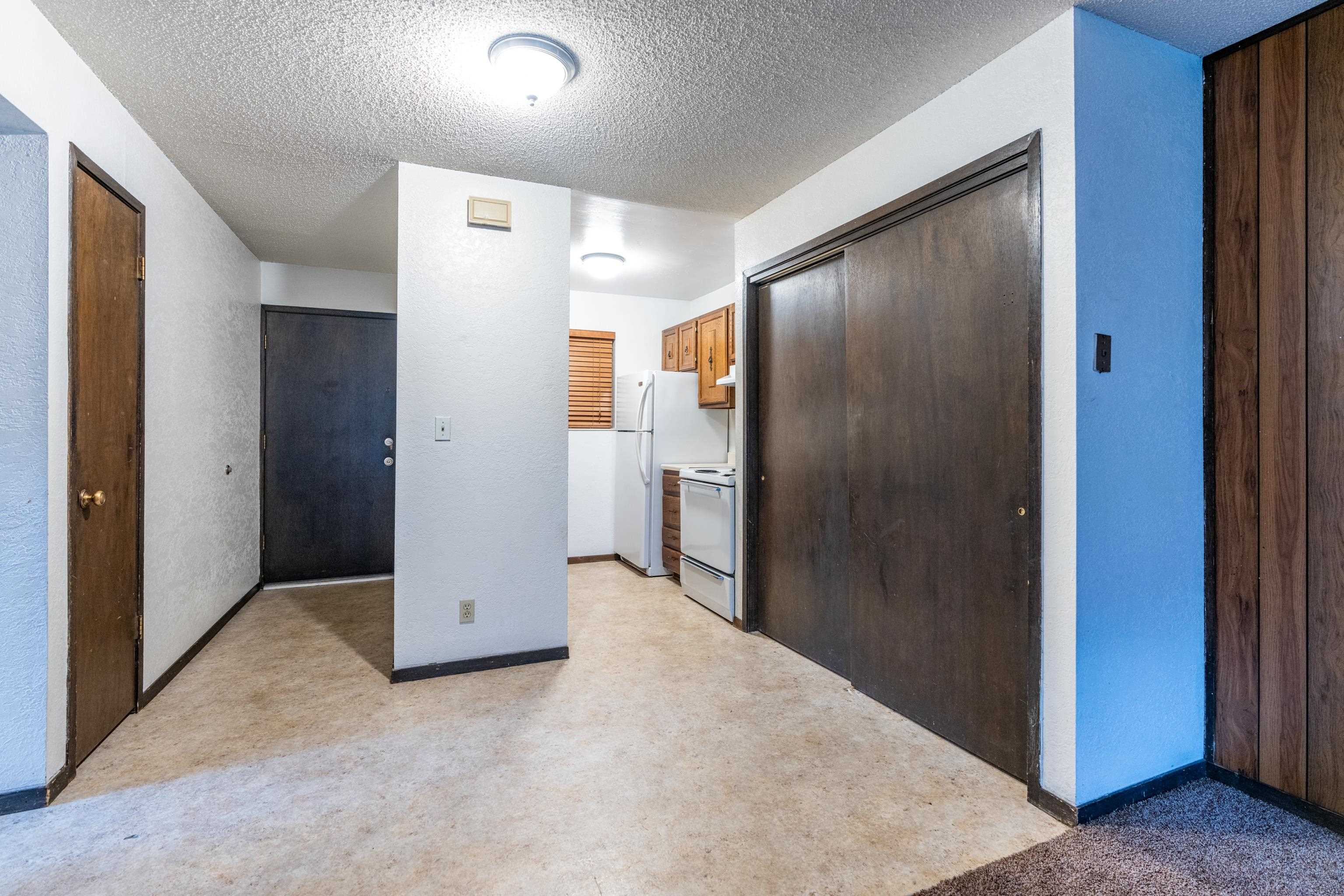 3150 Lakeside Drive Property Photo 10