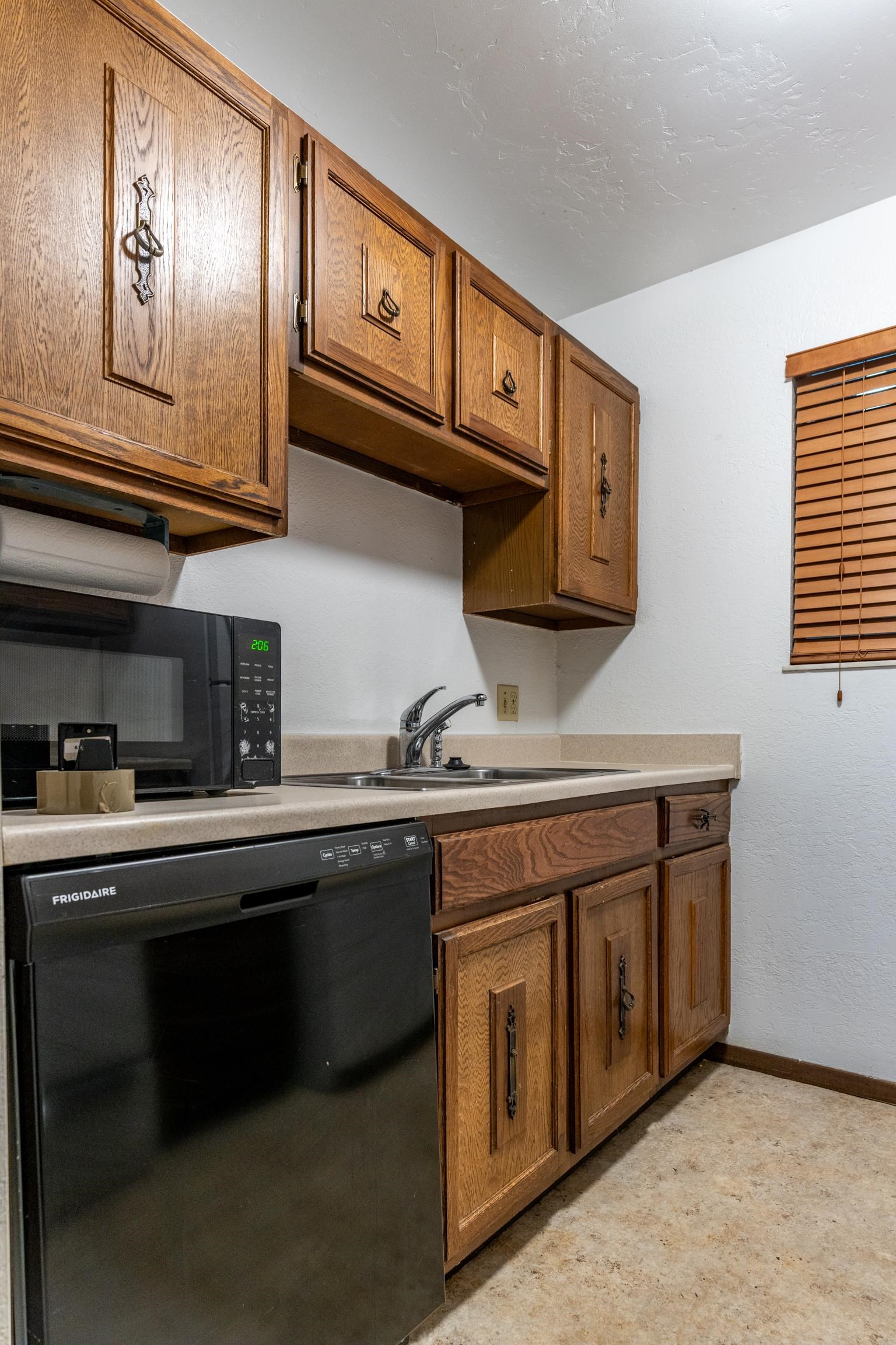 3150 Lakeside Drive Property Photo 14