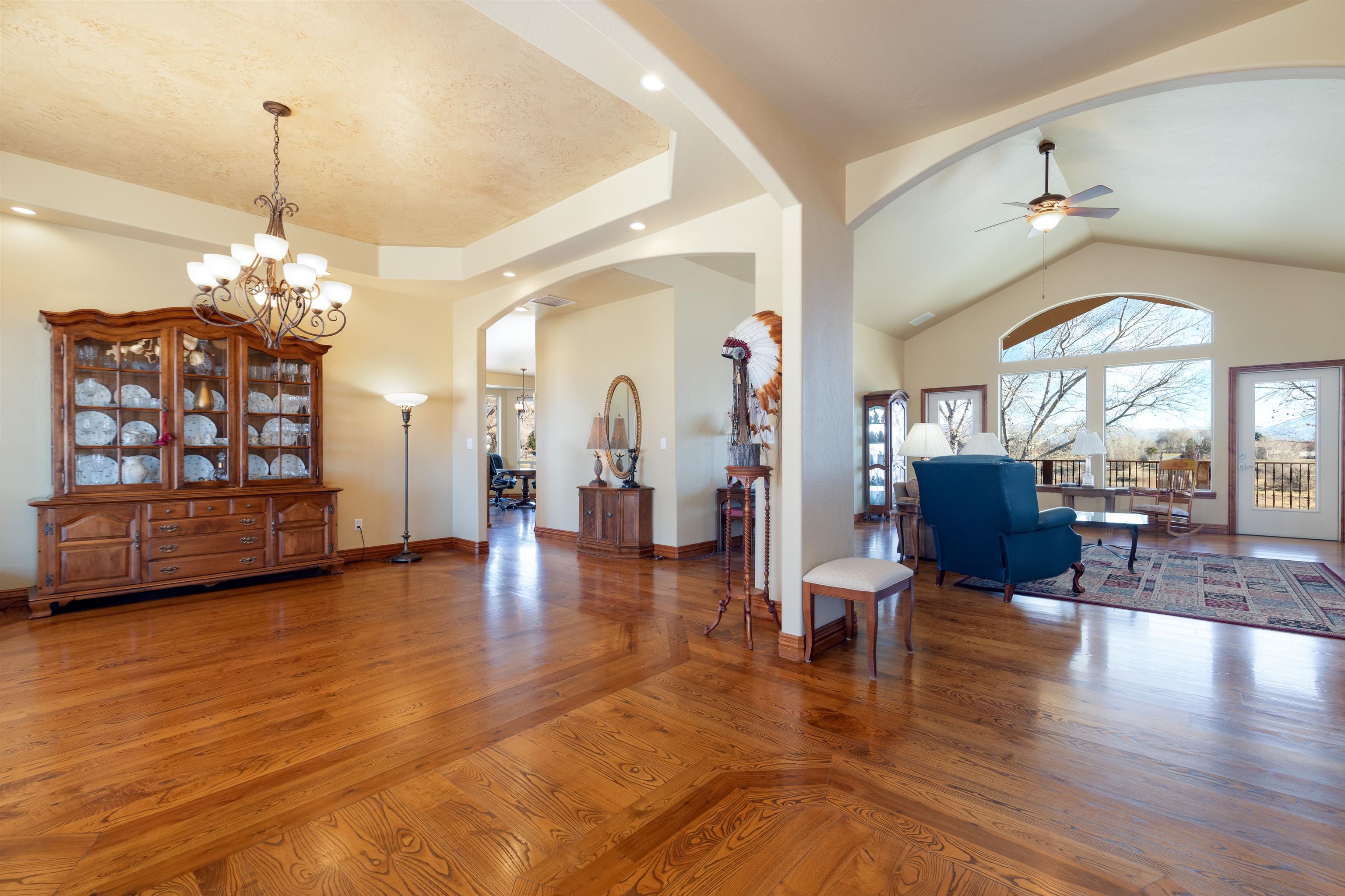 998 Kestrel Court Property Photo 3