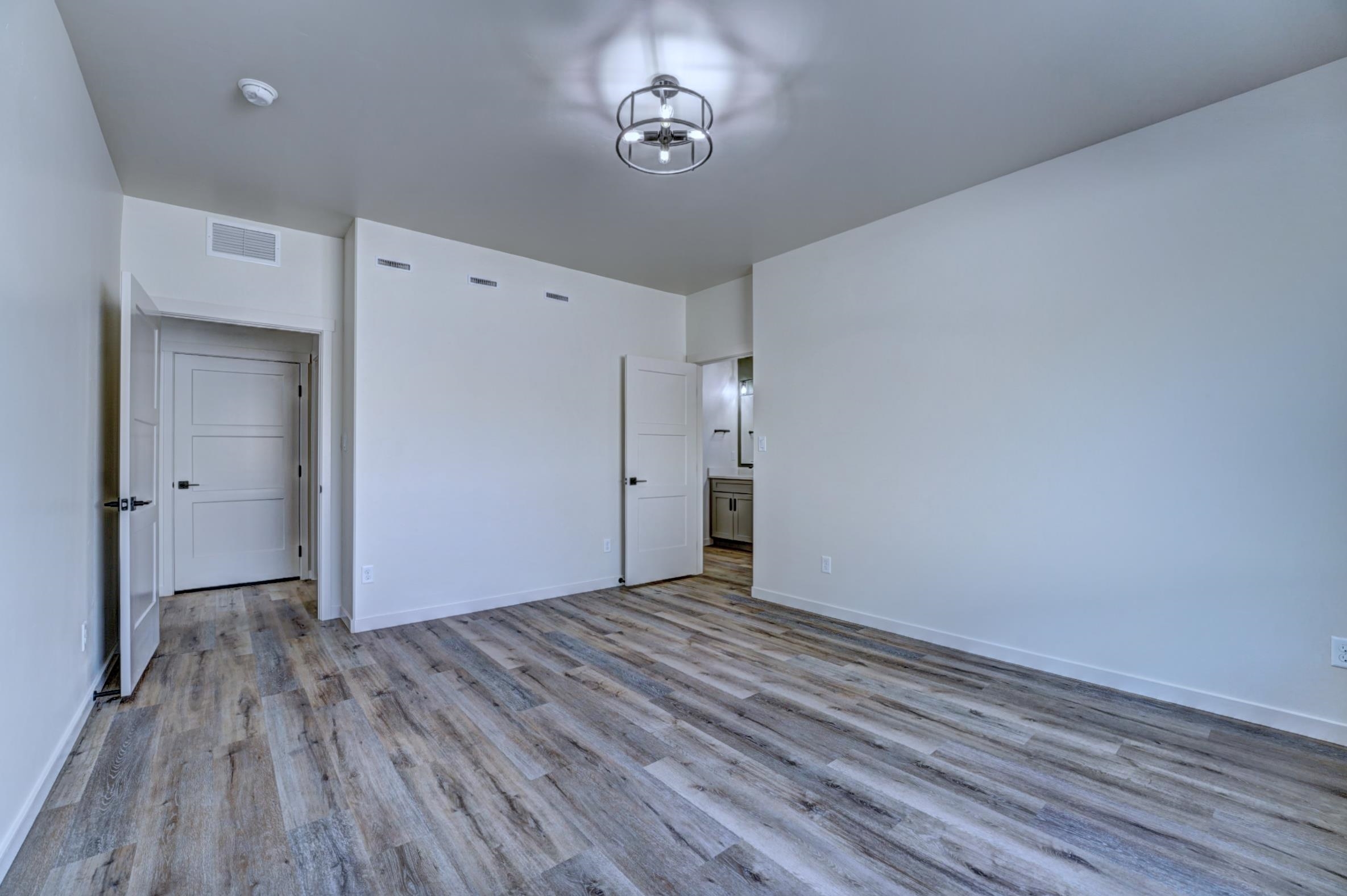 2741 Radiant Avenue Property Photo 35