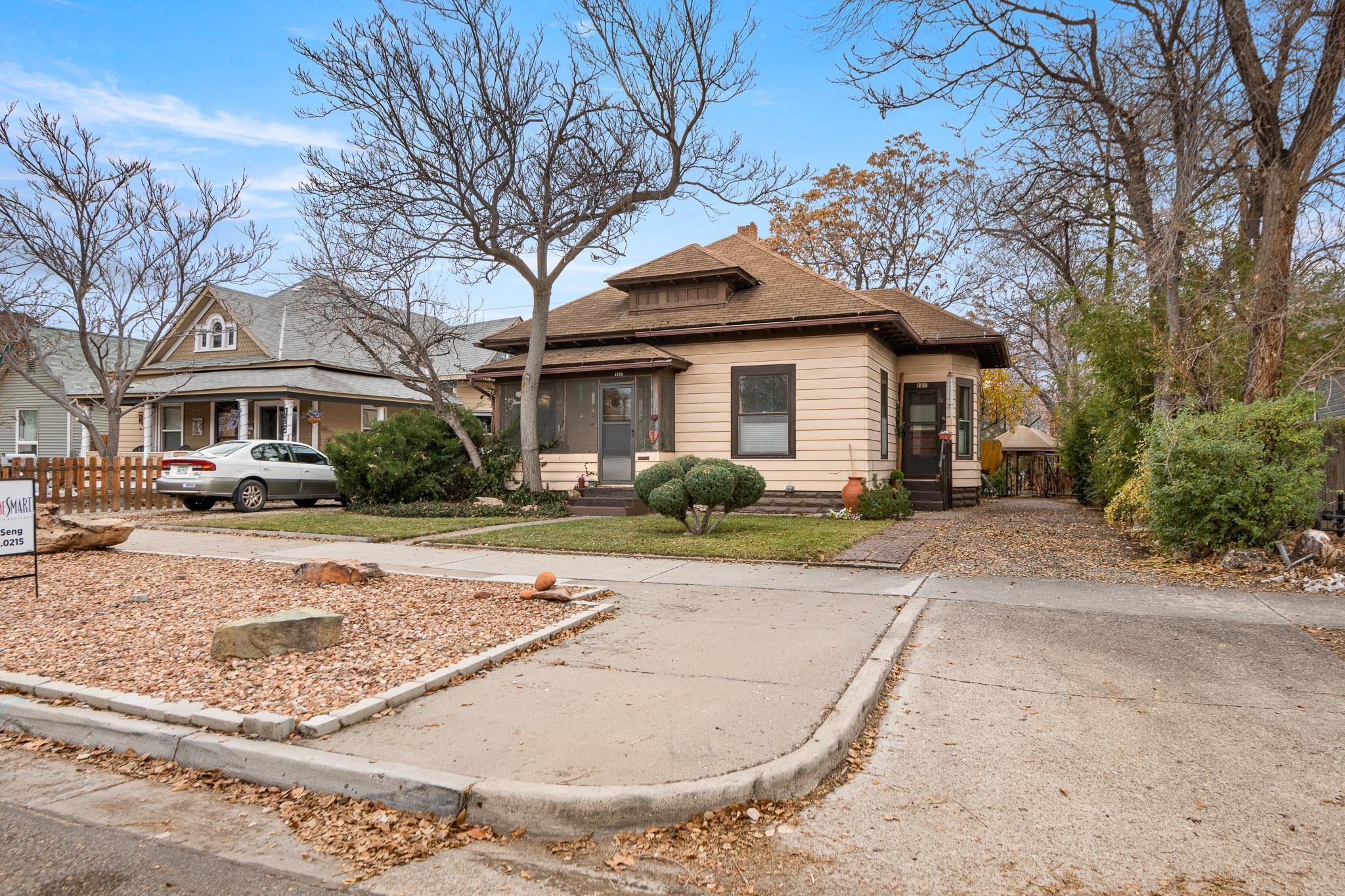 1035 White Avenue Property Photo 2