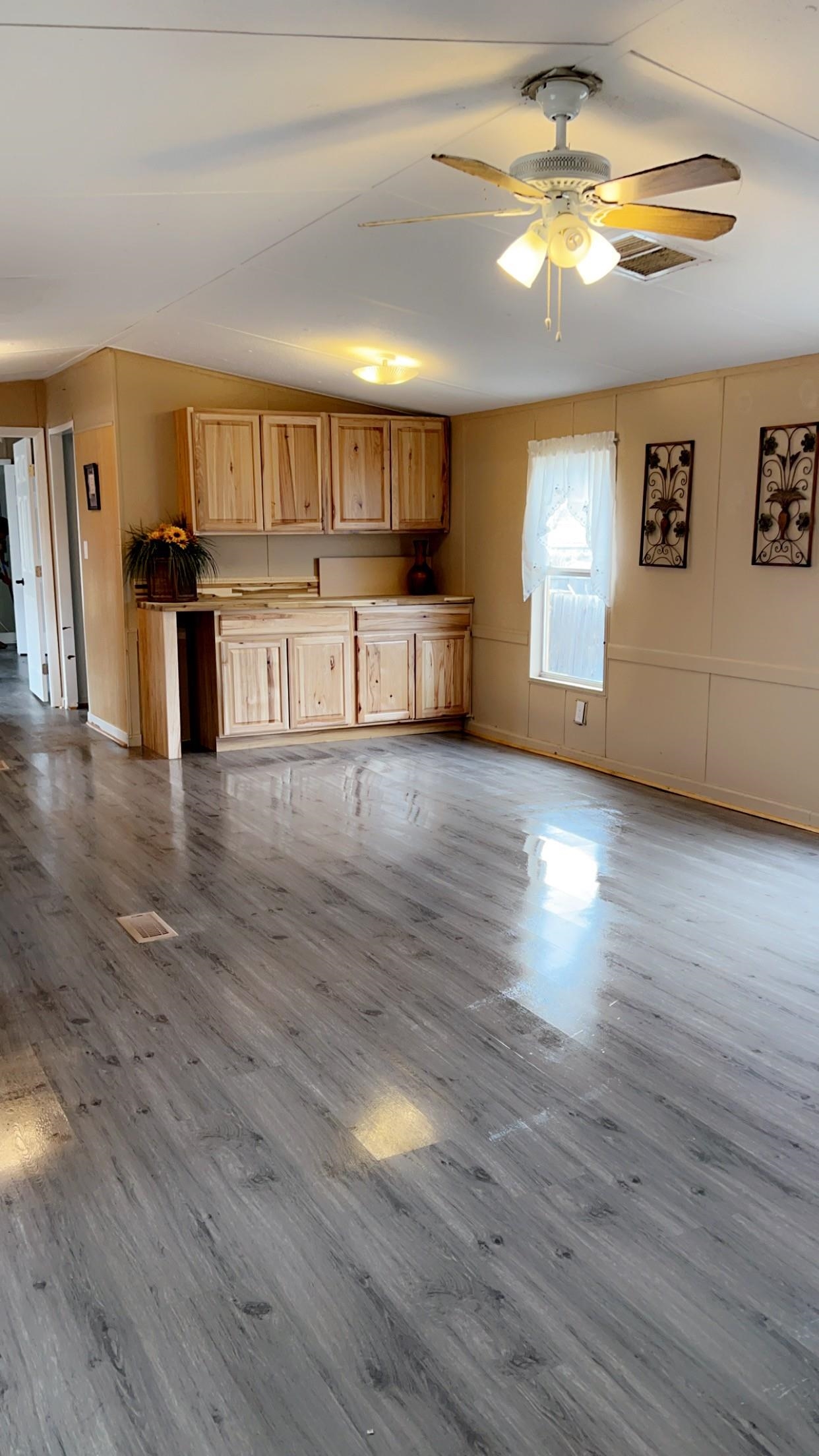 1037 Carbonera Avenue Property Photo 5