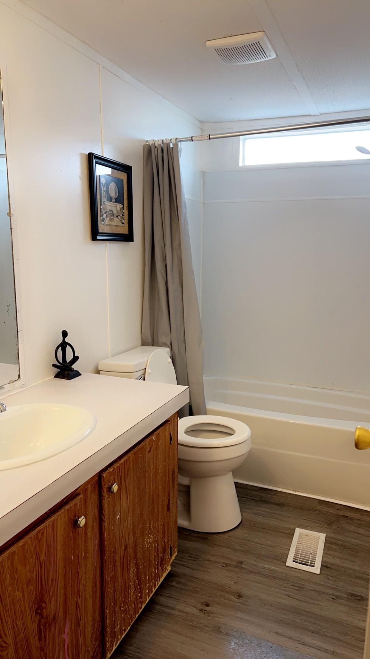 1037 Carbonera Avenue Property Photo 9