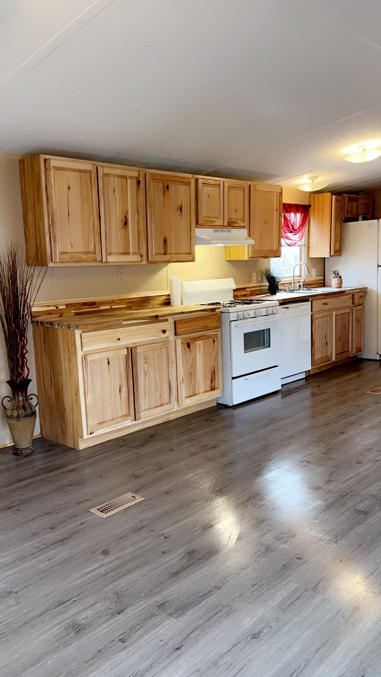 1037 Carbonera Avenue Property Photo 12