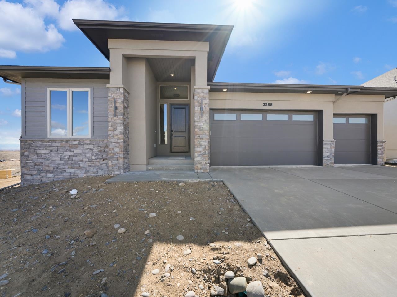 2285 Culebra Peak Court Property Photo