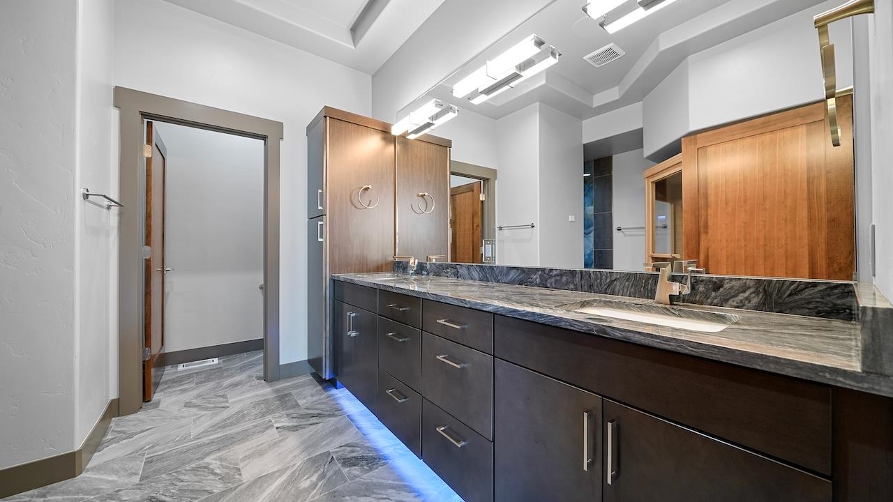 664 Ellen Drive Property Photo 13