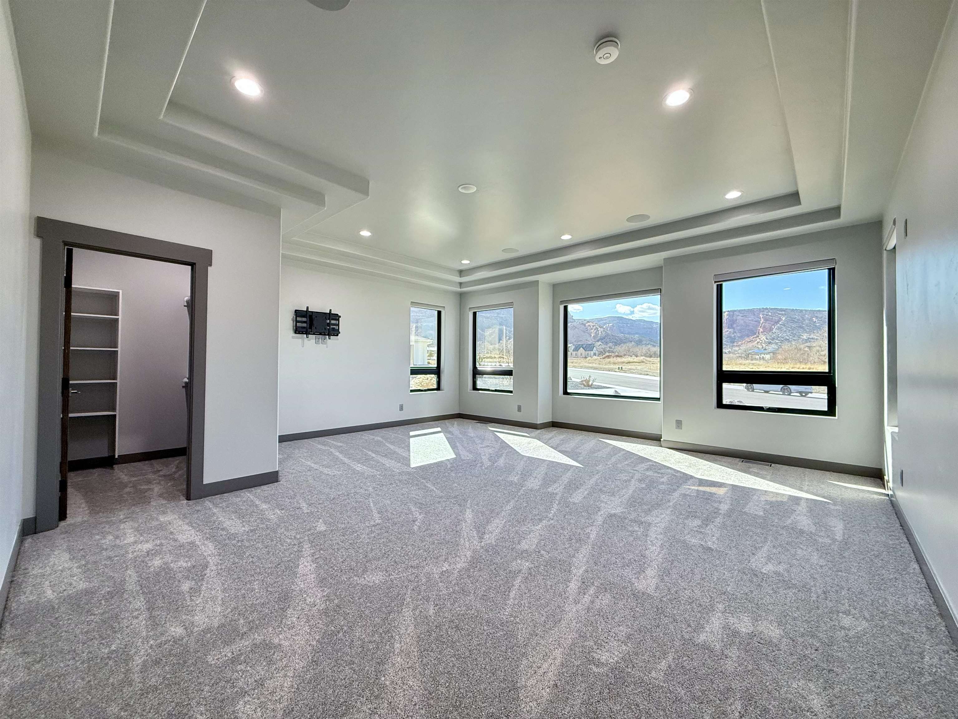 664 Ellen Drive Property Photo 17
