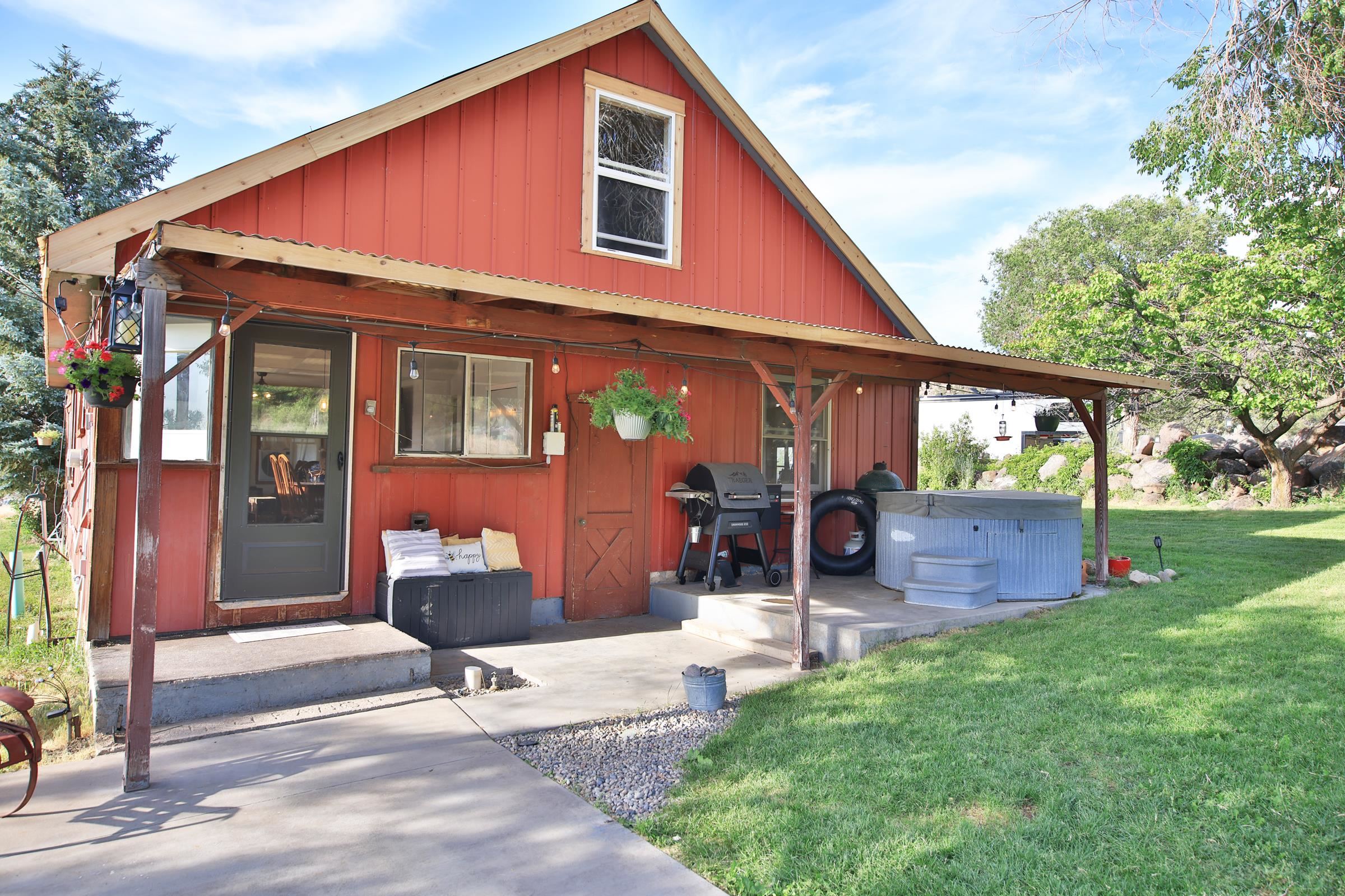 10519 52 1/2 Road Property Photo 18