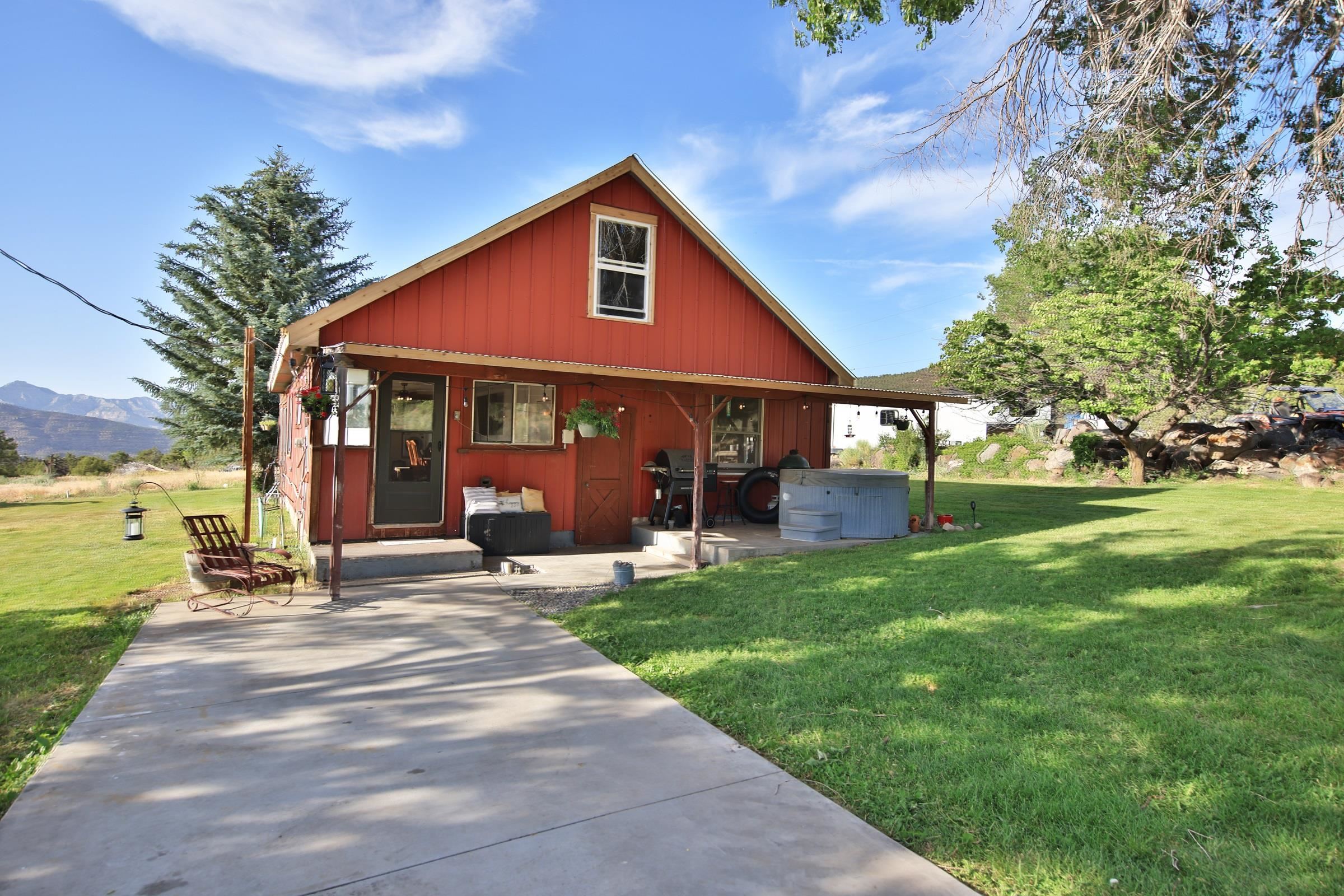 10519 52 1/2 Road Property Photo 35
