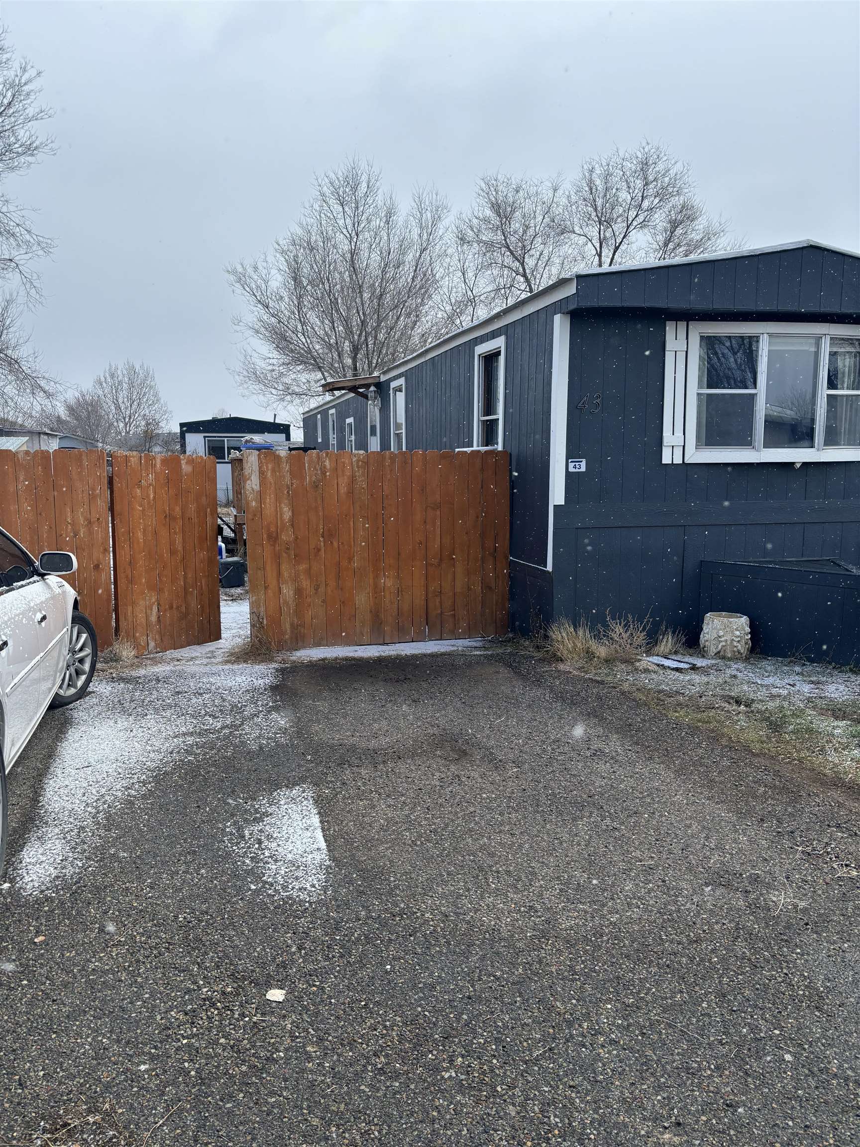 3268 E Road Property Photo 2