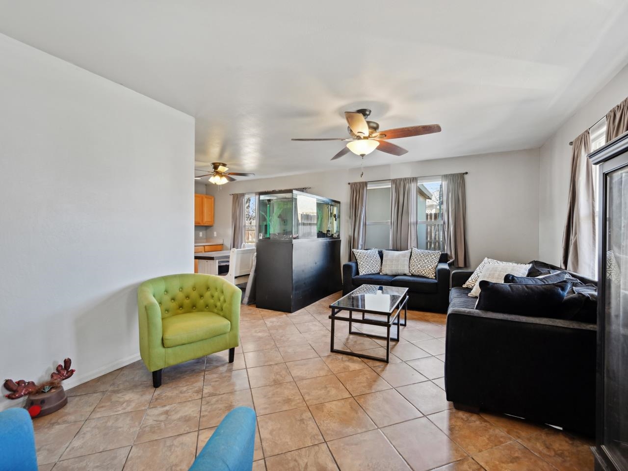 531 N Mountain Oak Court Property Photo 2