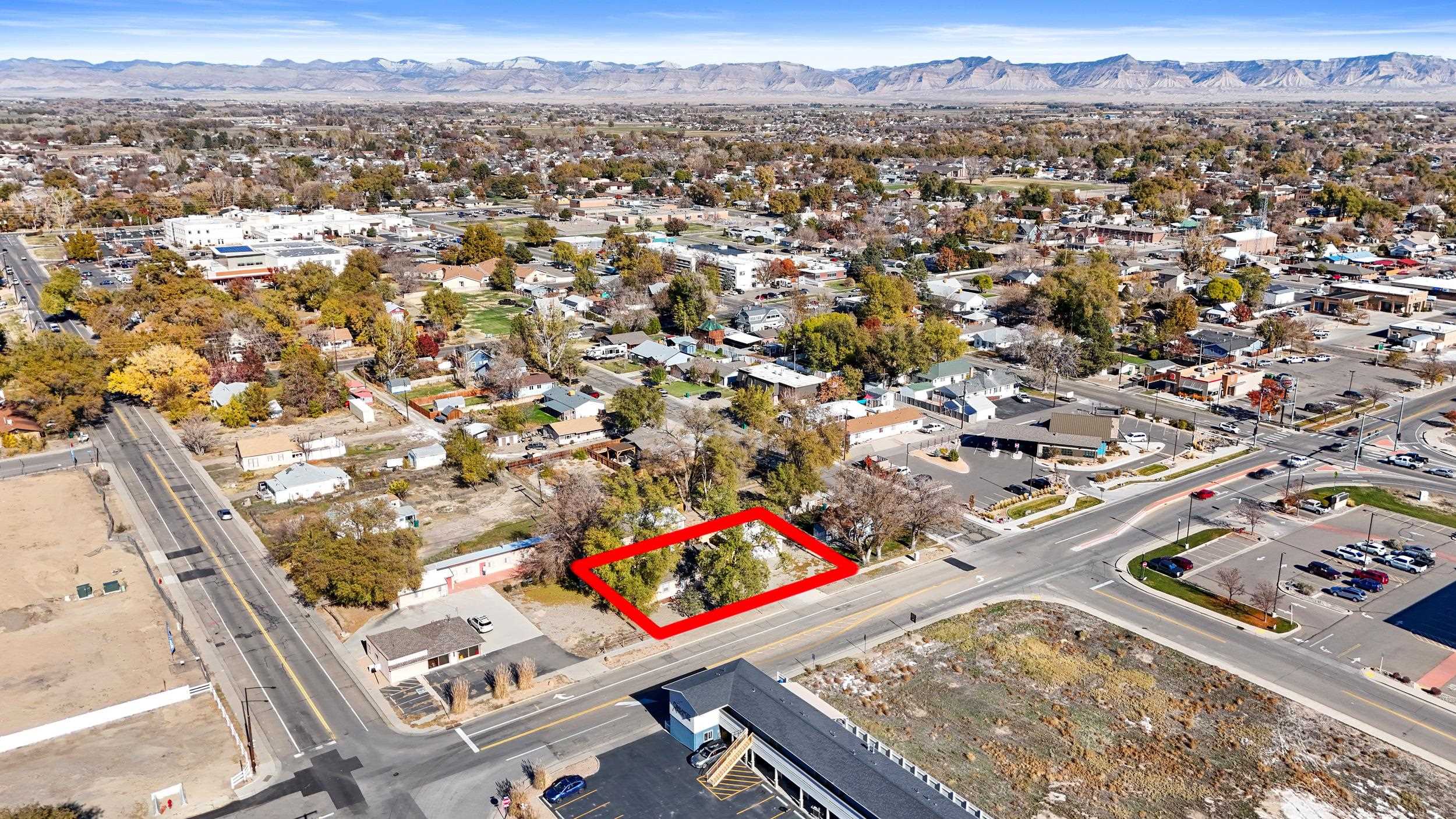 421 W Aspen Avenue Property Photo 8