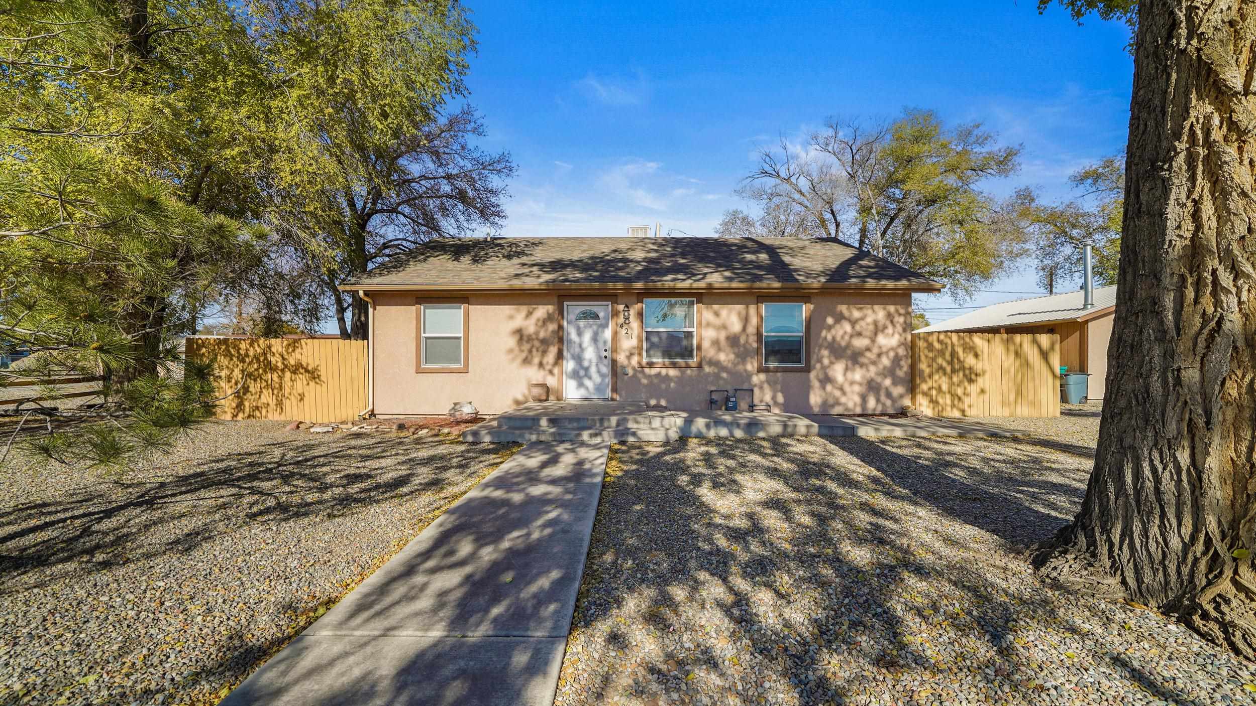 421 W Aspen Avenue Property Photo