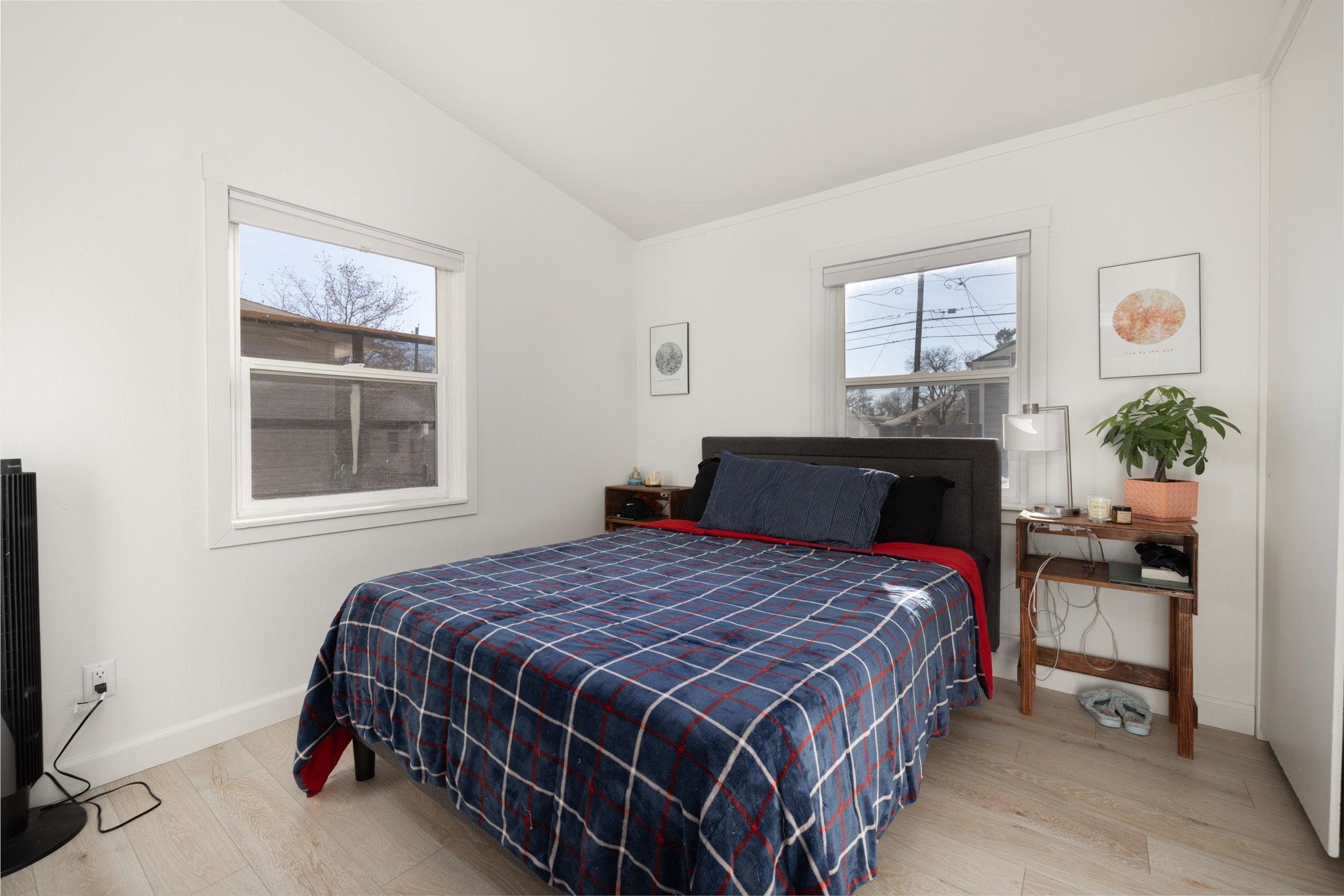 1905 Grand Avenue Property Photo 14