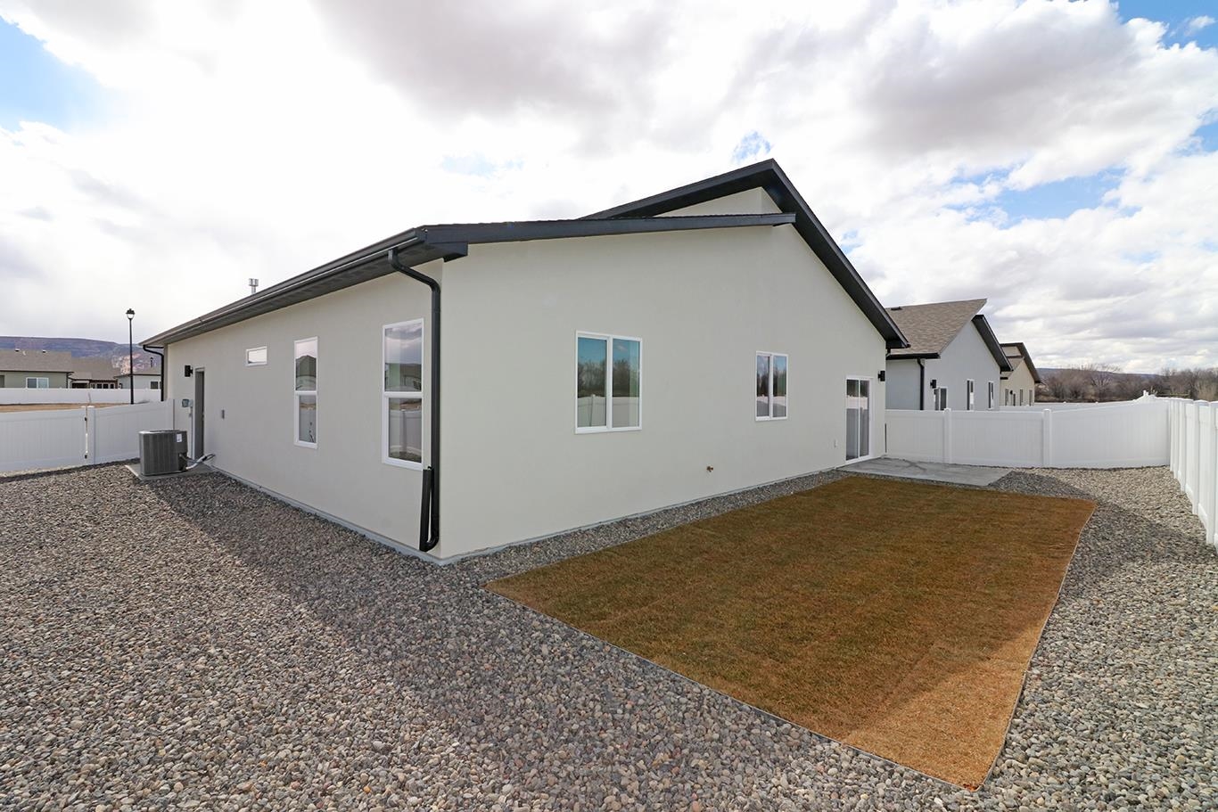1653 Rusty Rivet Road Property Photo 4