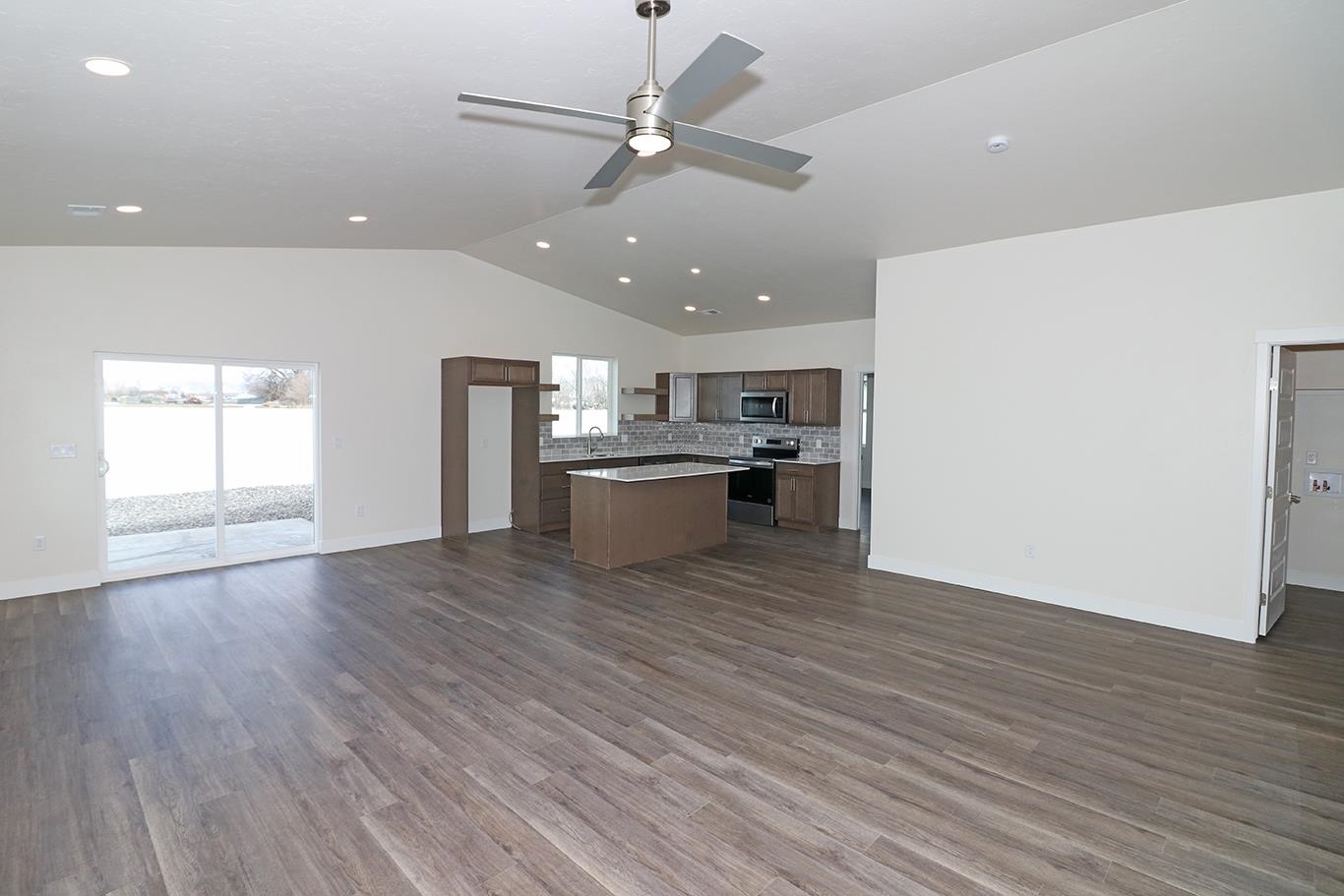 1653 Rusty Rivet Road Property Photo 9