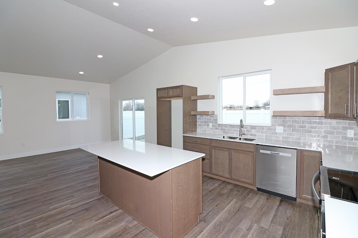 1653 Rusty Rivet Road Property Photo 14