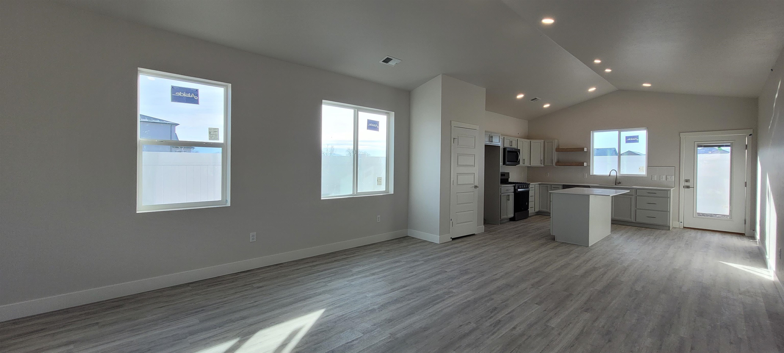 2455 Hamilton Road Property Photo 4