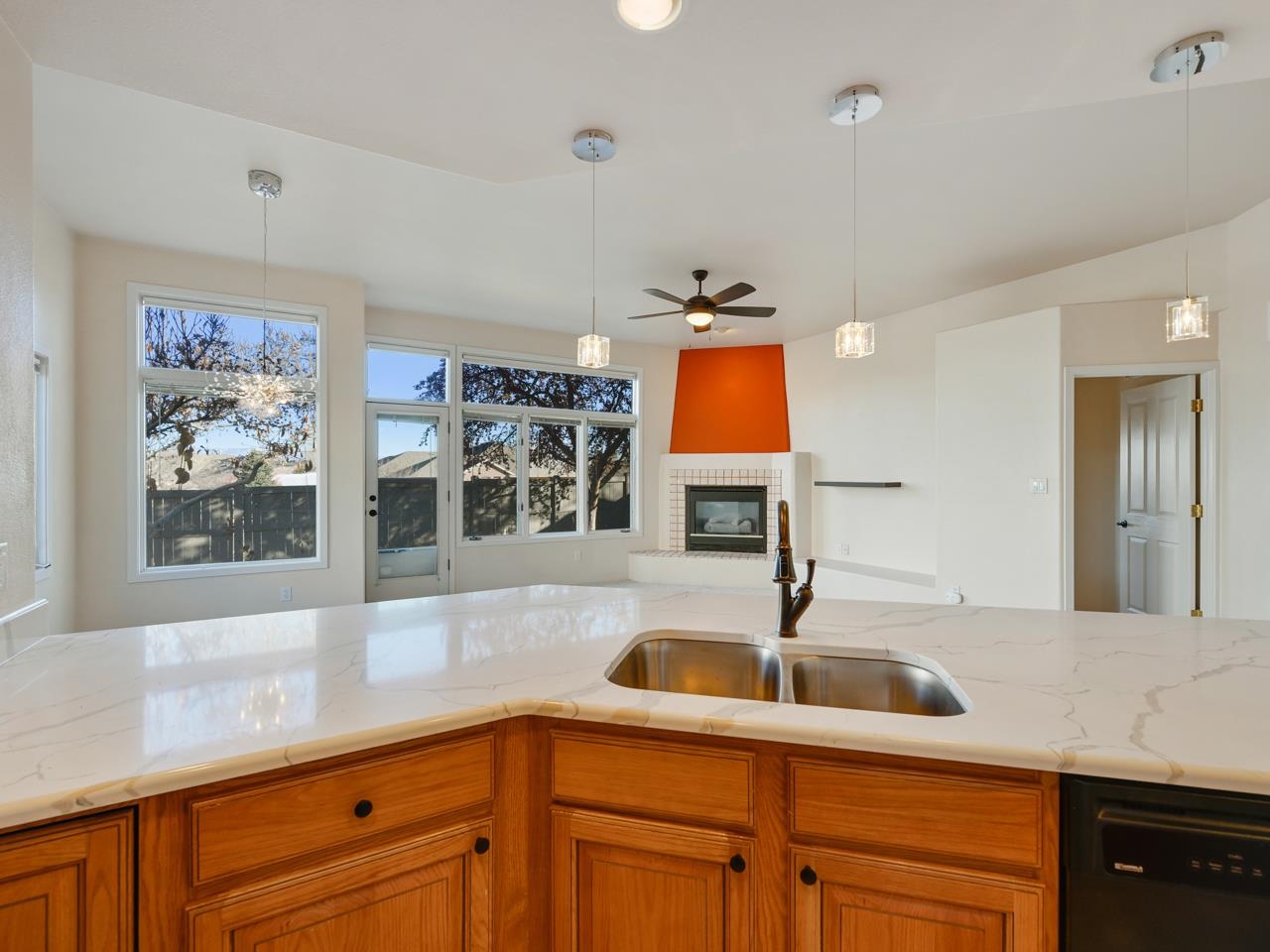 482 Seasons Court Property Photo 13