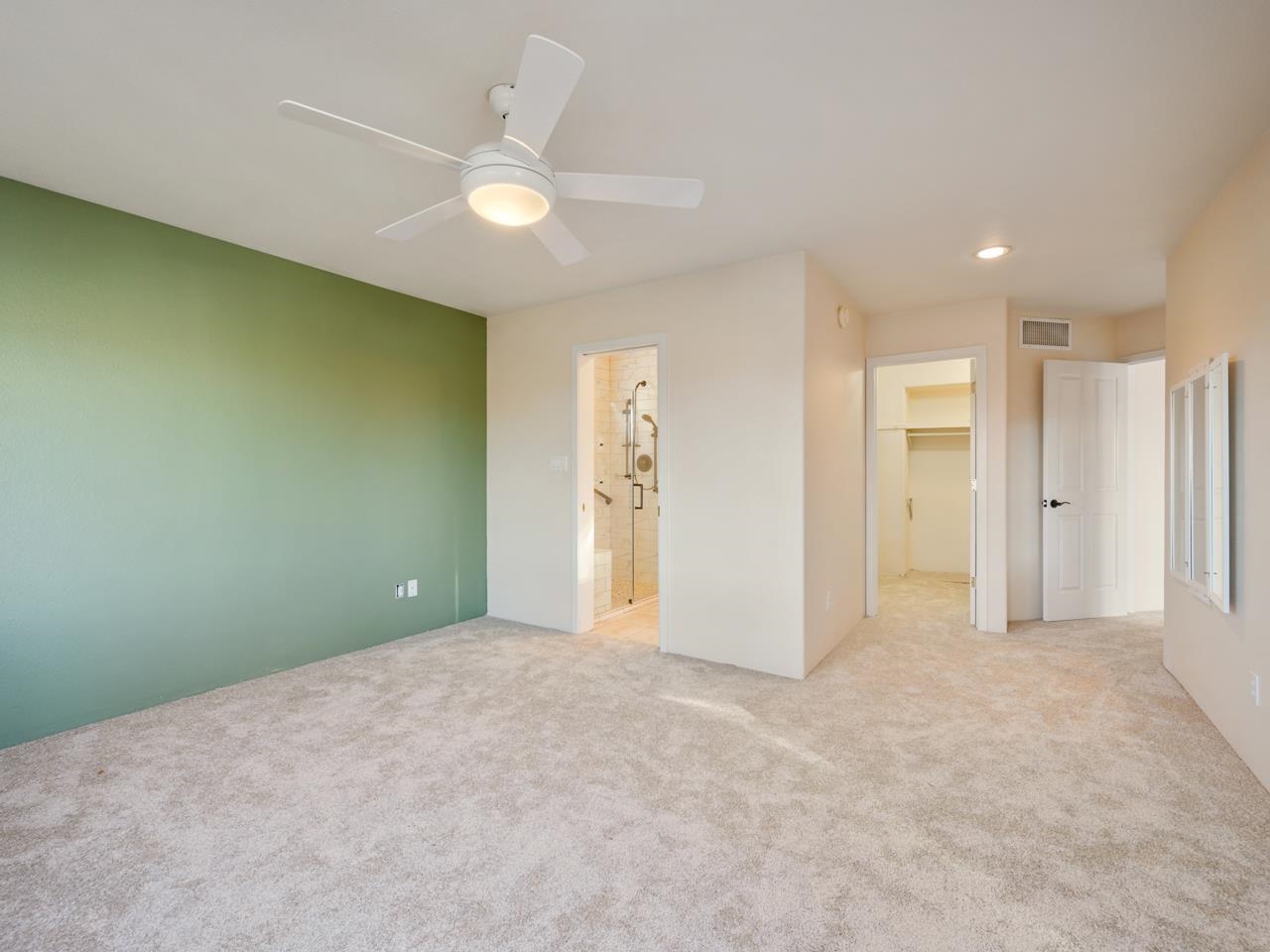 482 Seasons Court Property Photo 15