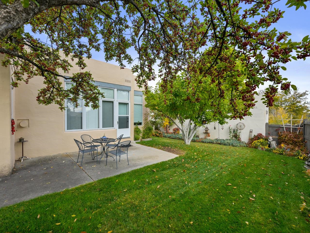 482 Seasons Court Property Photo 26