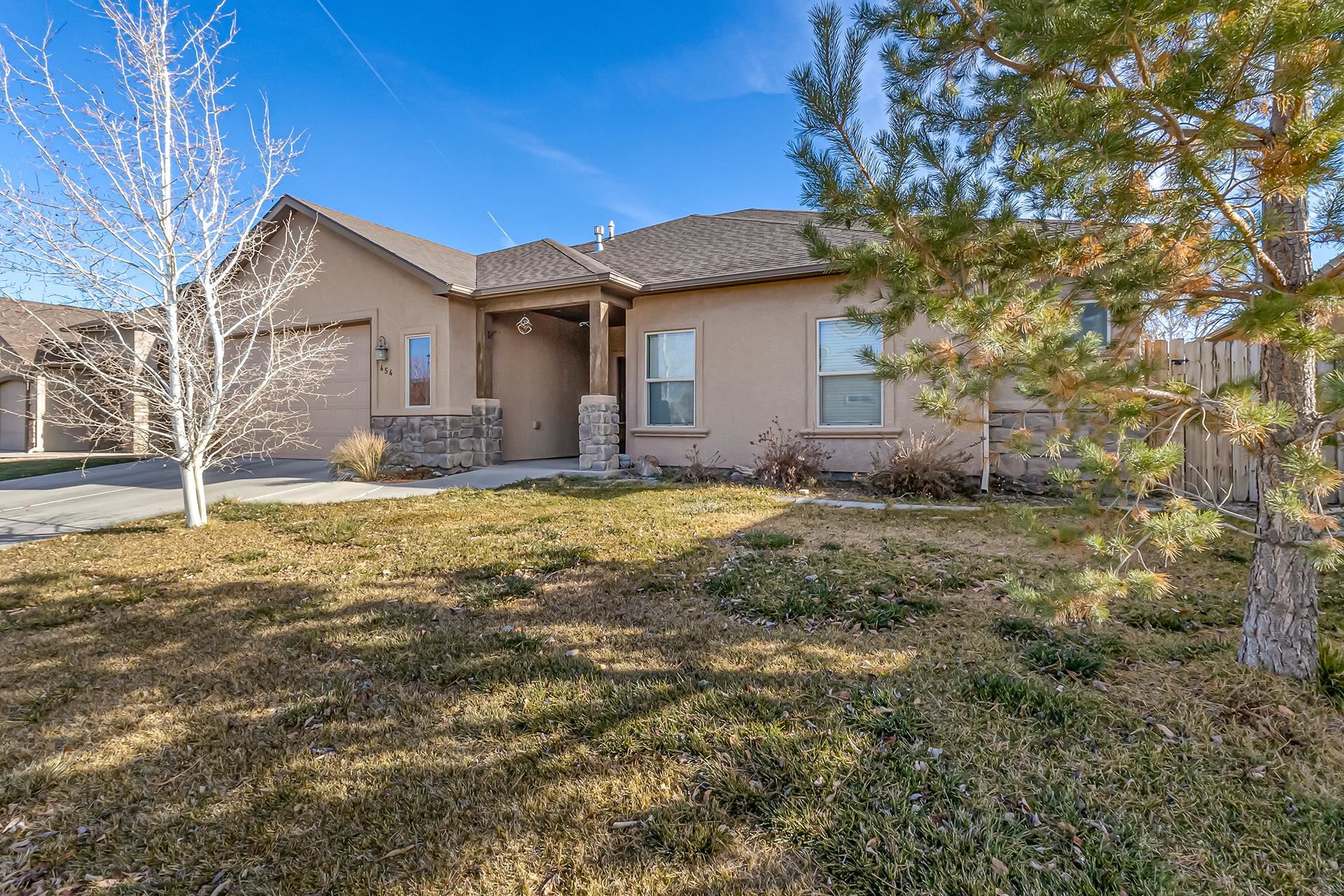454 Chatfield Lane Property Photo 2