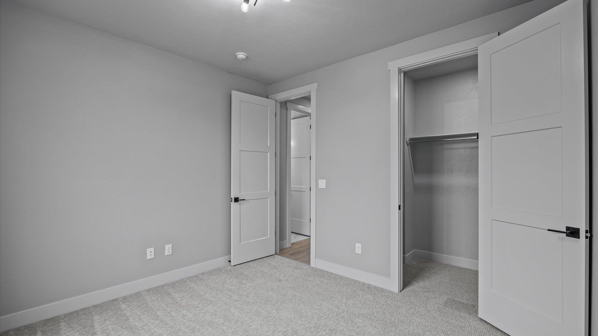 835 Ambrosia Avenue Property Photo 14