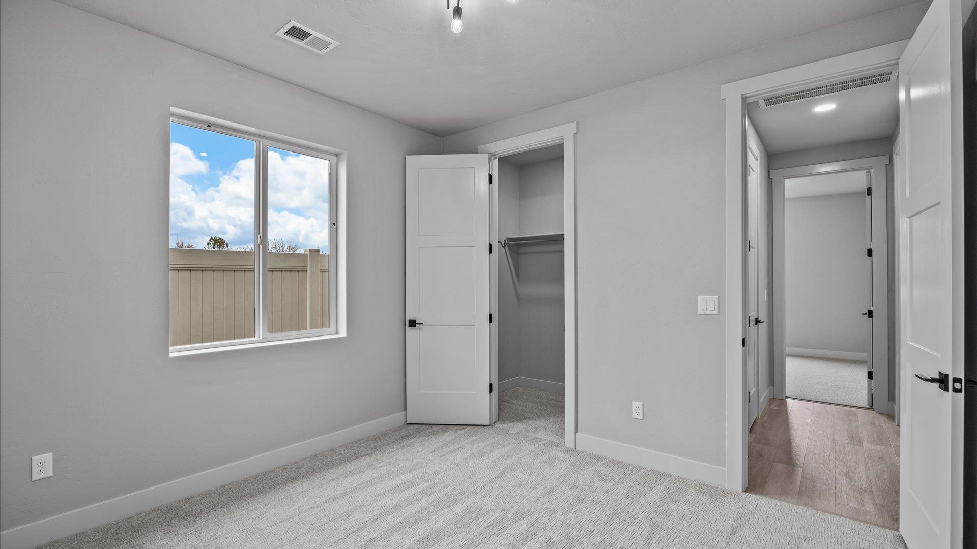 835 Ambrosia Avenue Property Photo 22