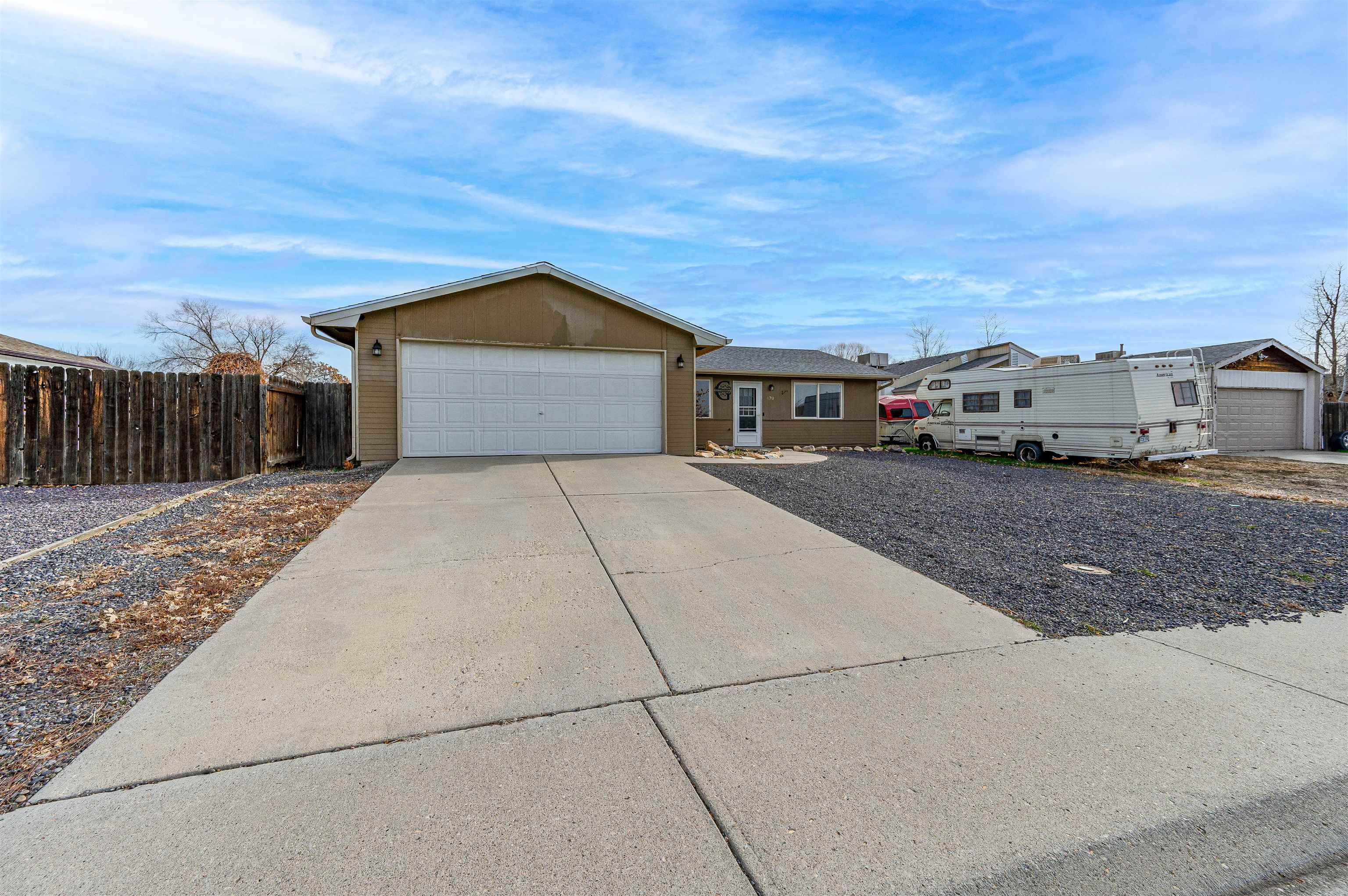 470 Carson Lake Drive Property Photo 3