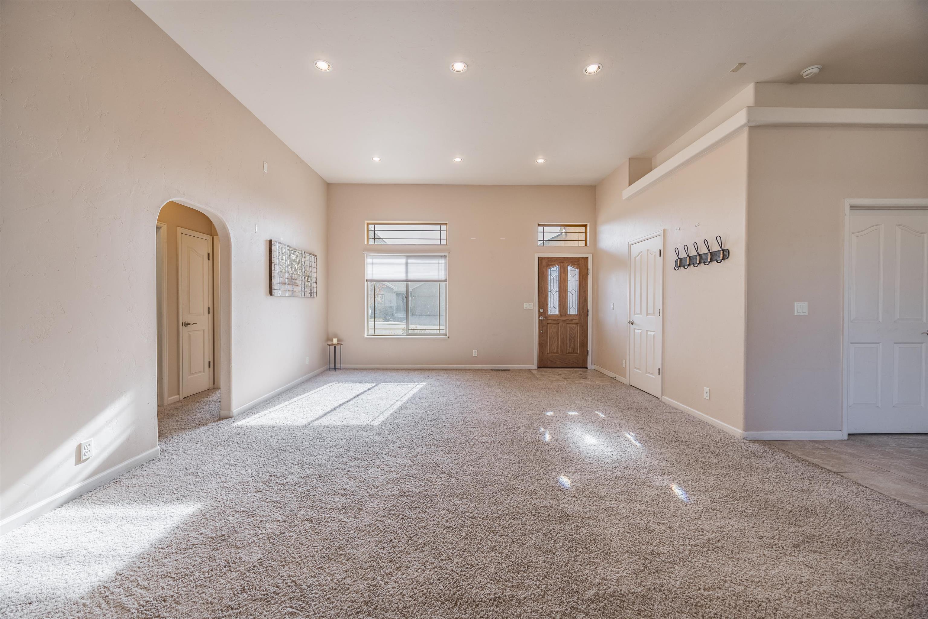 1443 Criterion Street Property Photo 4