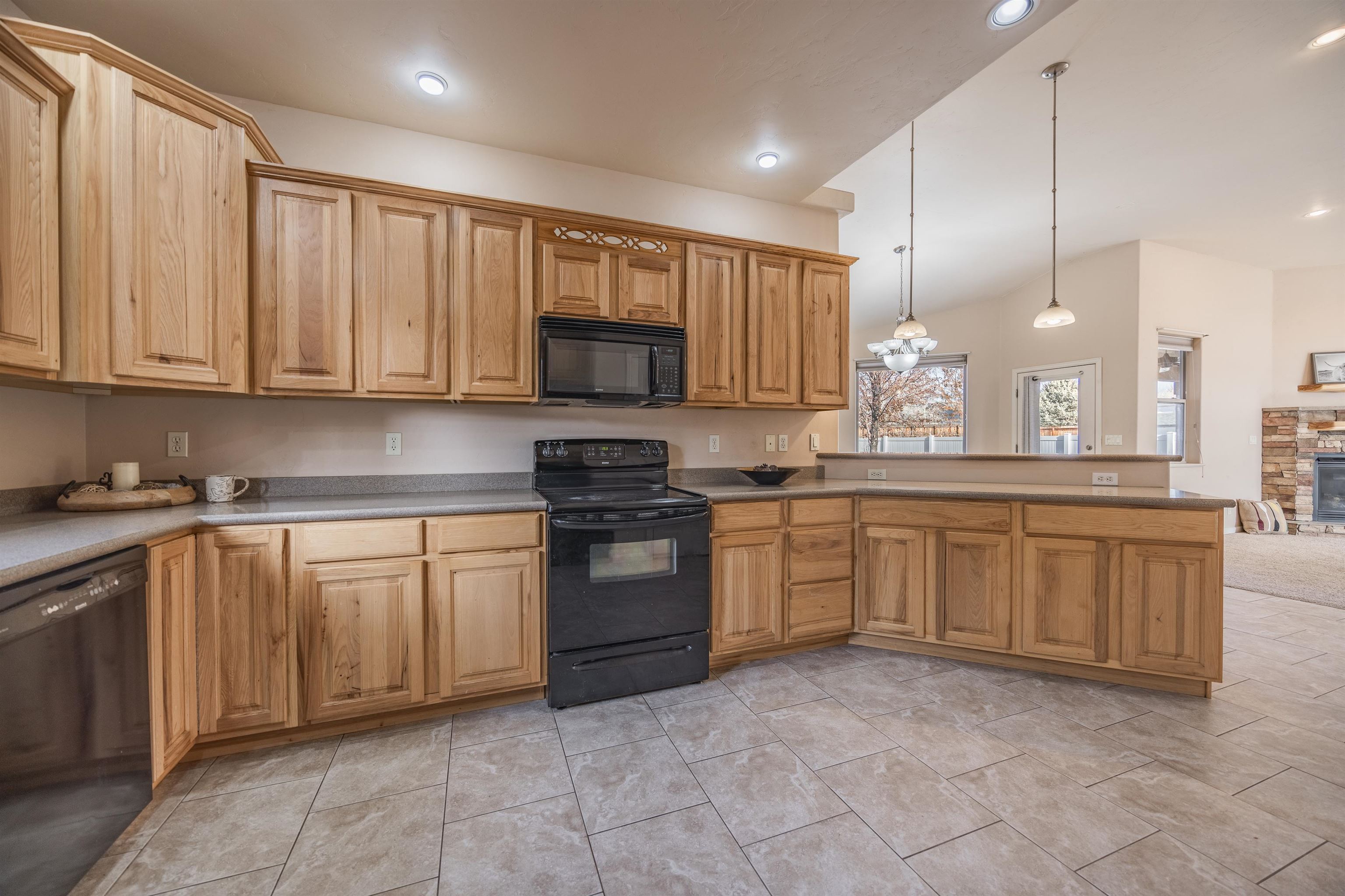 1443 Criterion Street Property Photo 9