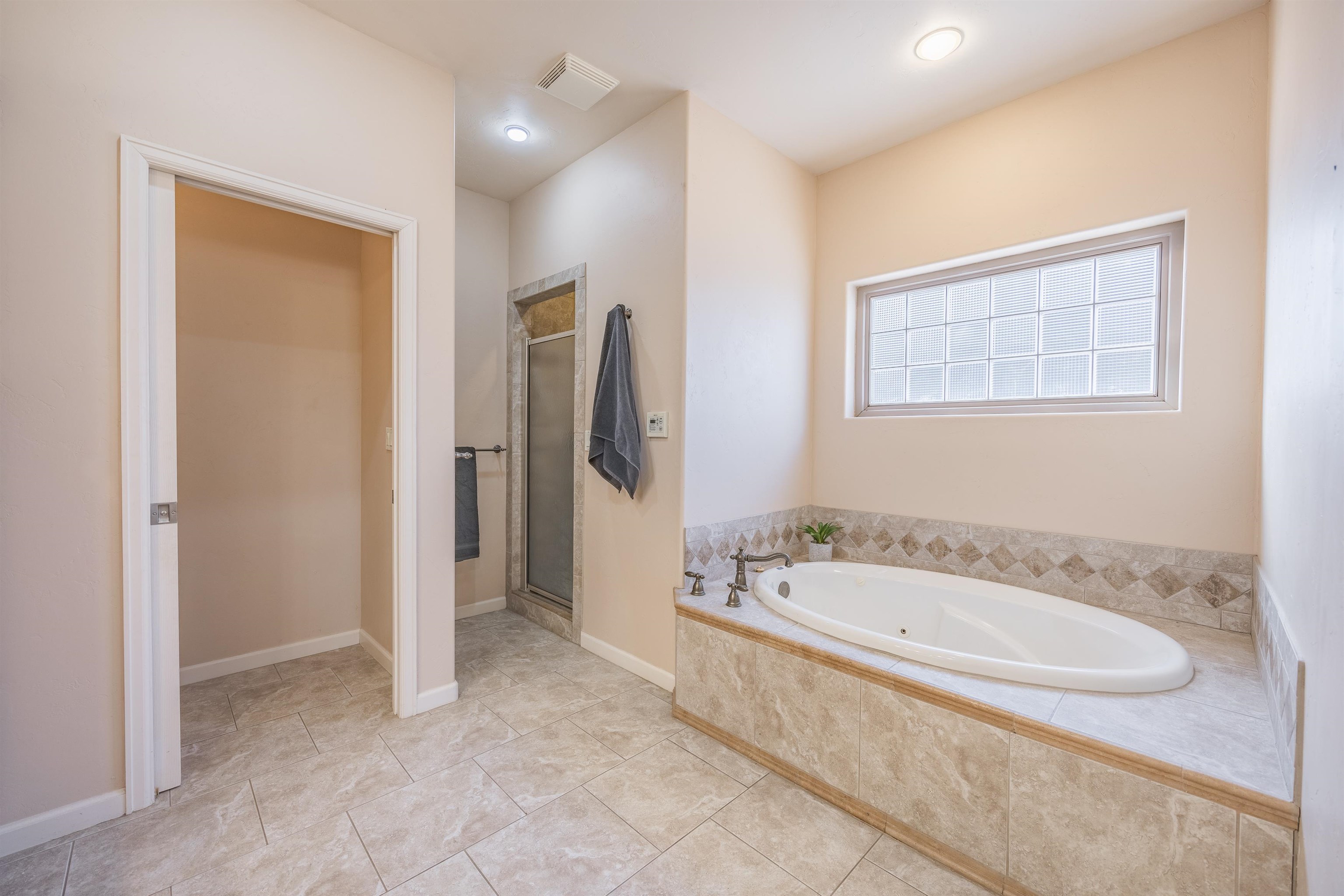 1443 Criterion Street Property Photo 12