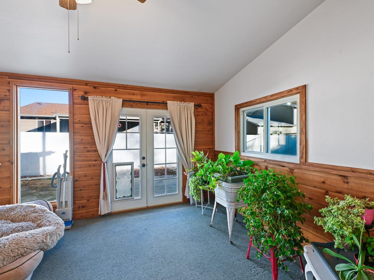 580 Placer Street Property Photo 6