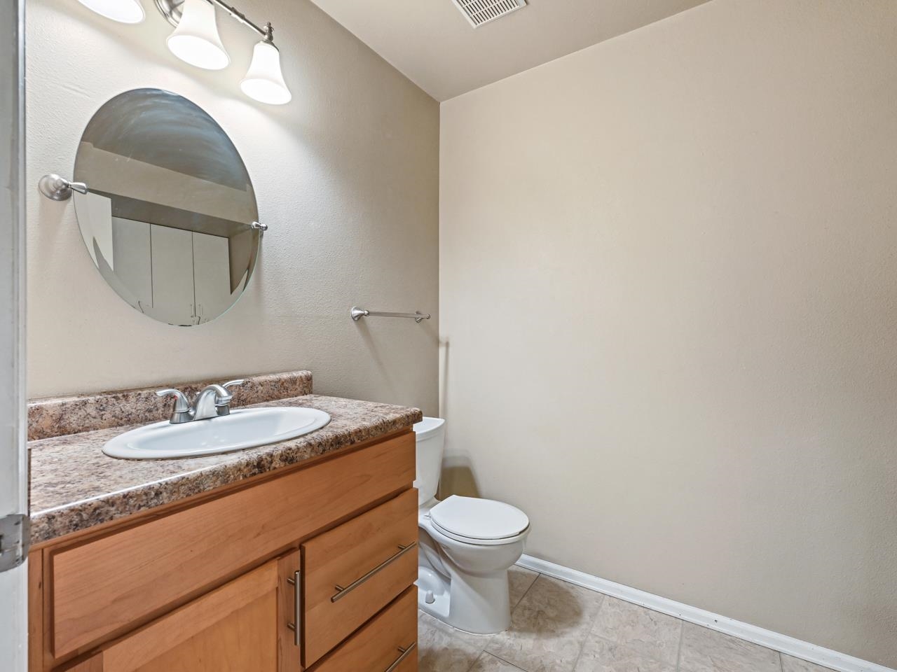 580 Placer Street Property Photo 8