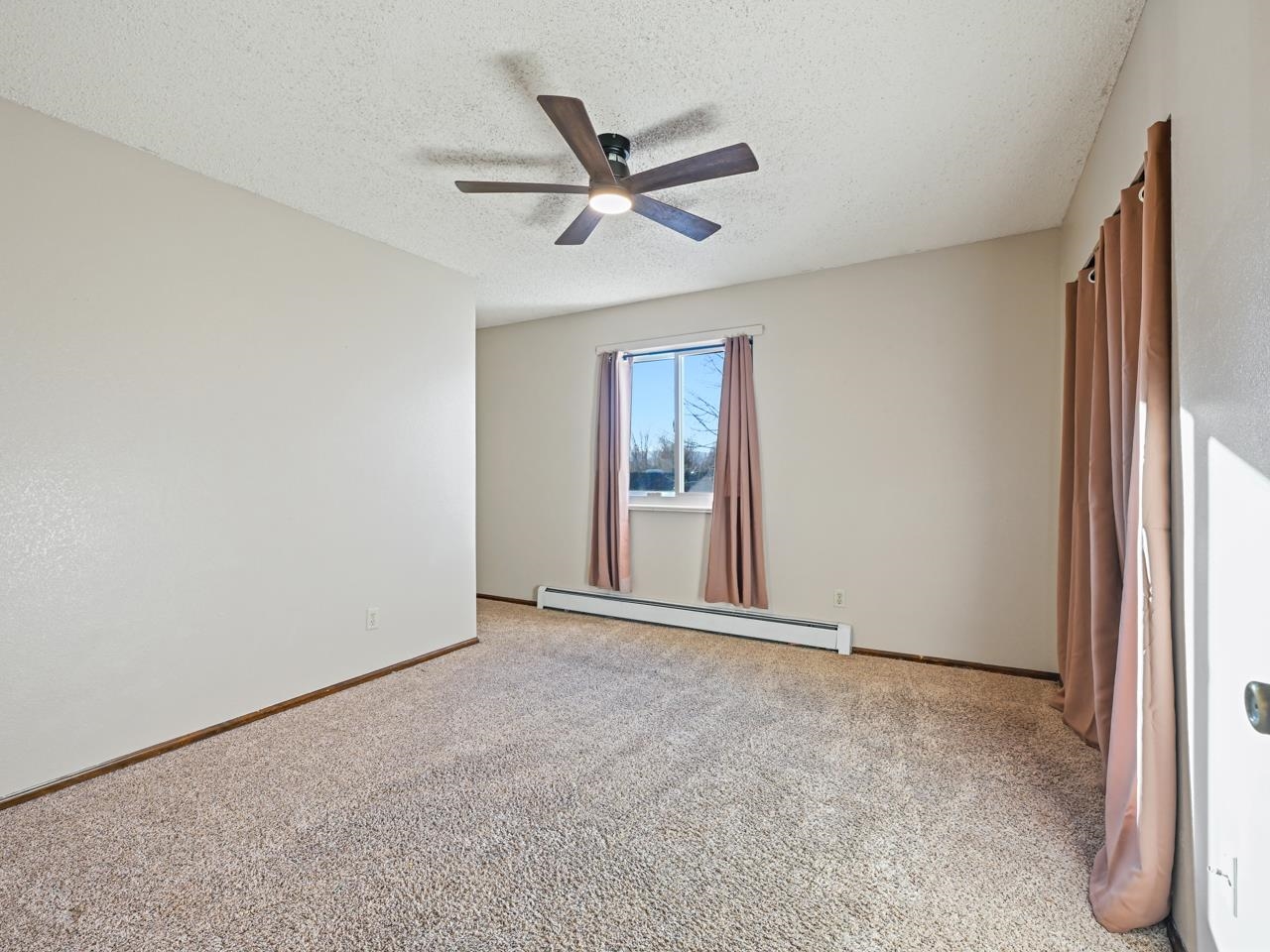 580 Placer Street Property Photo 12