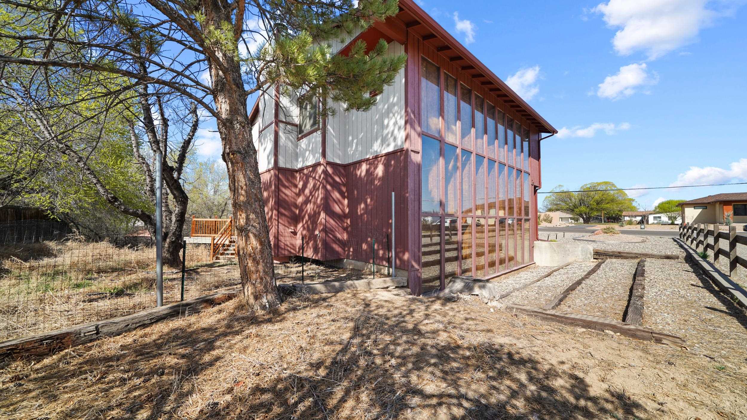 457 N Mesa Avenue Property Photo 4