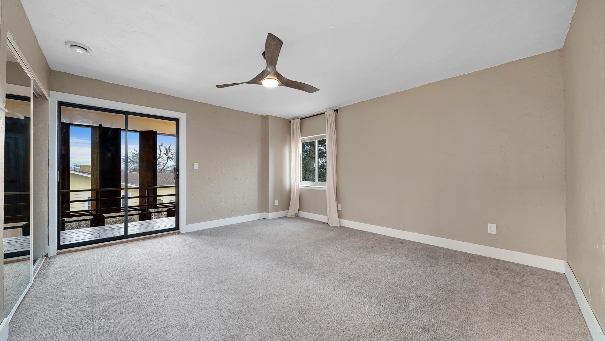 457 N Mesa Avenue Property Photo 12