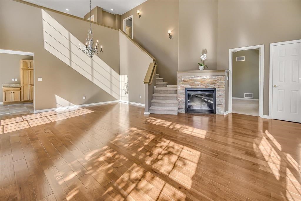 767 Glen Court Property Photo 4