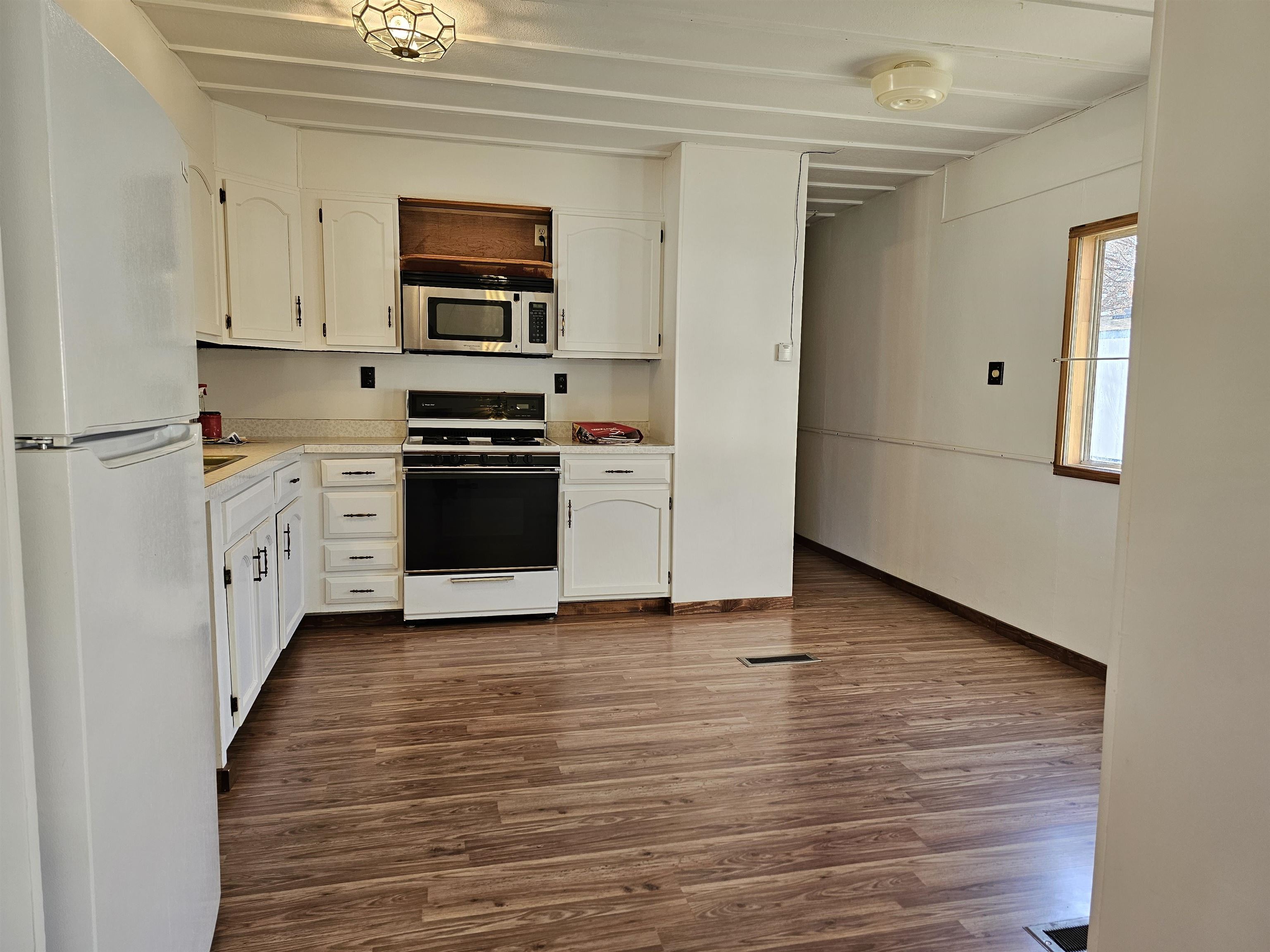 131 N Bower Avenue Property Photo 10