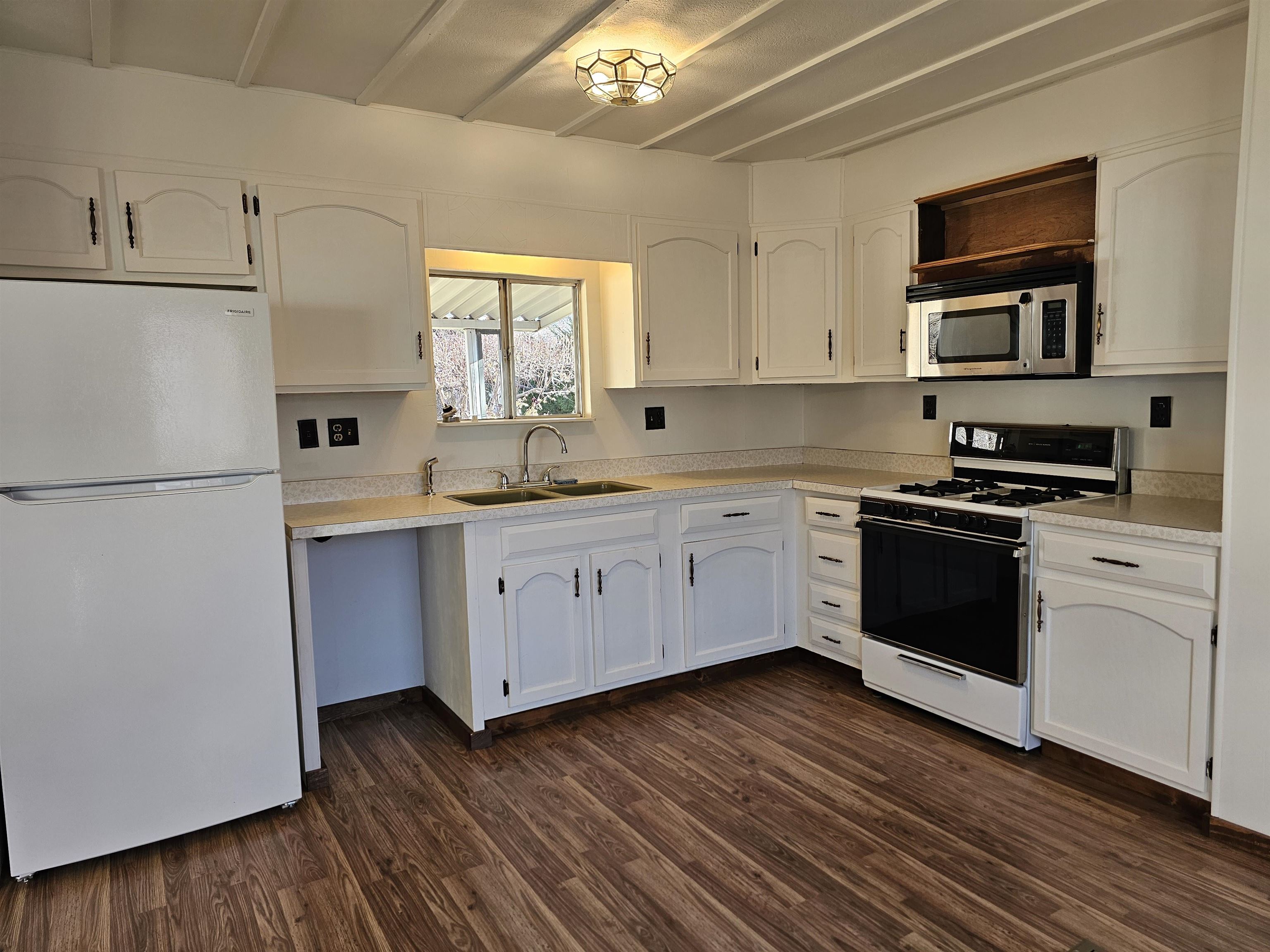 131 N Bower Avenue Property Photo 11