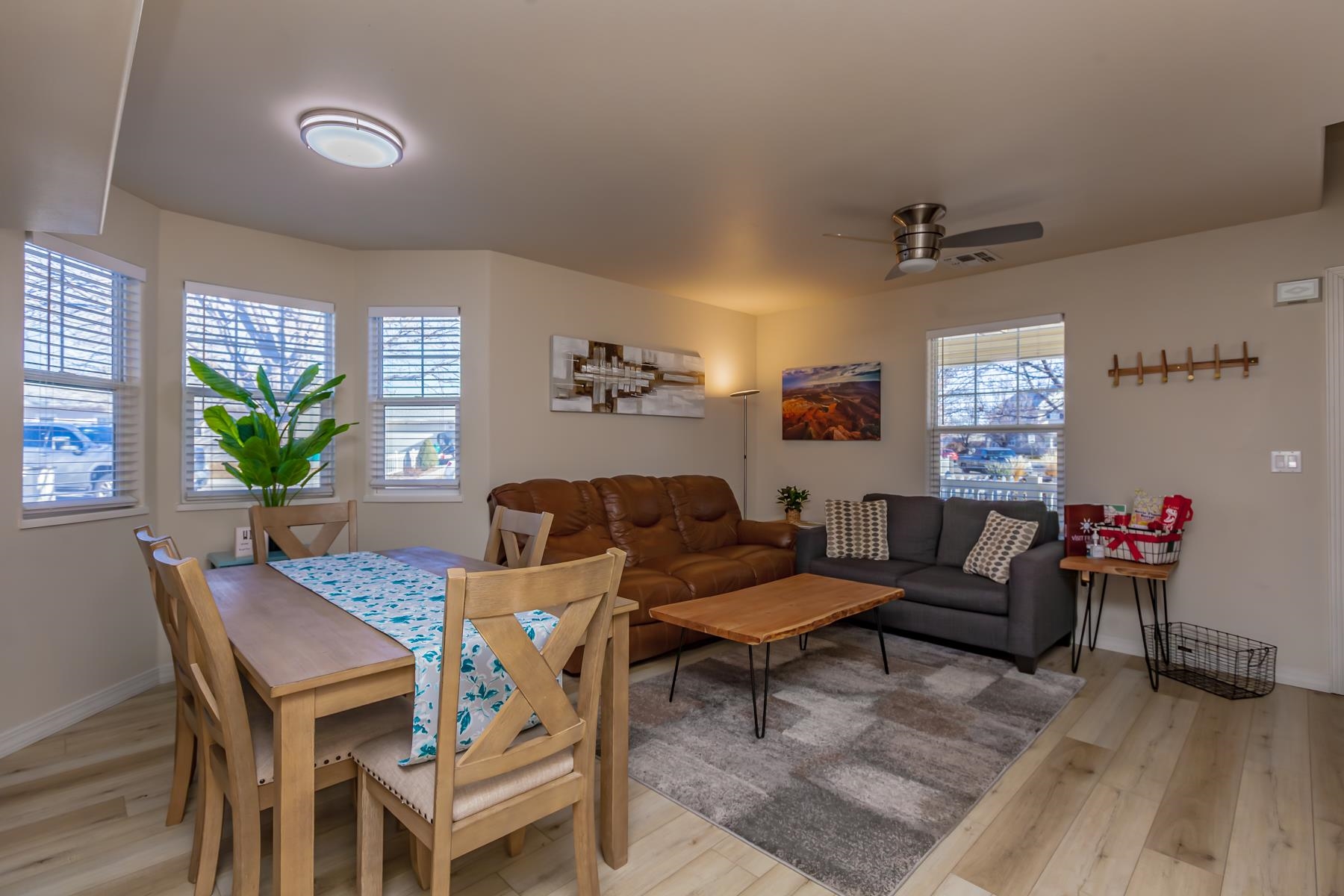 1259 Windsor Park Drive Property Photo 4